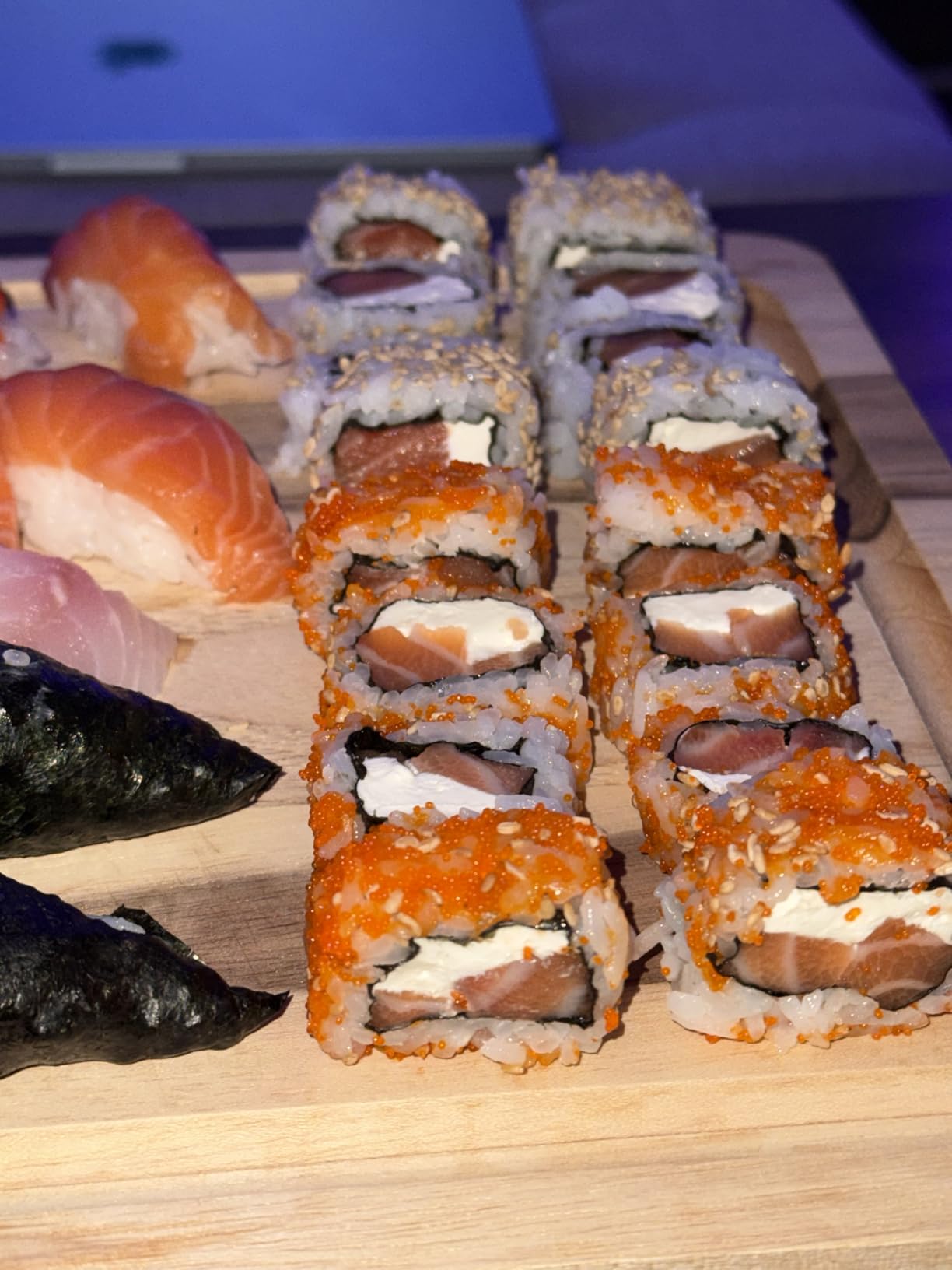 Sushi Making Kit, Delamu Bamboo Sushi Mat, Including 2 Sushi Rolling Mats, 5 Pairs of Chopsticks, 1 Paddle, 1 Spreader, 1 Beginner Guide PDF, Beginner Sushi Kit, Sushi Plates - Customer Photo 1