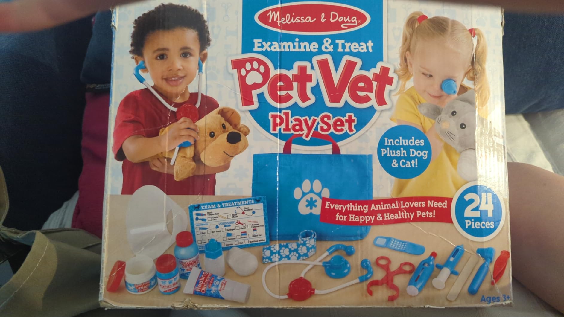 Melissa & Doug Examine and Treat Pet Vet Play Set, 24-Piece Animal Doctor Playset with Dog & Cat Plushies, Pet Doctor Kit & Accessories, Preschool Toys for Girls & Boys Ages 3+ - Customer Photo 2