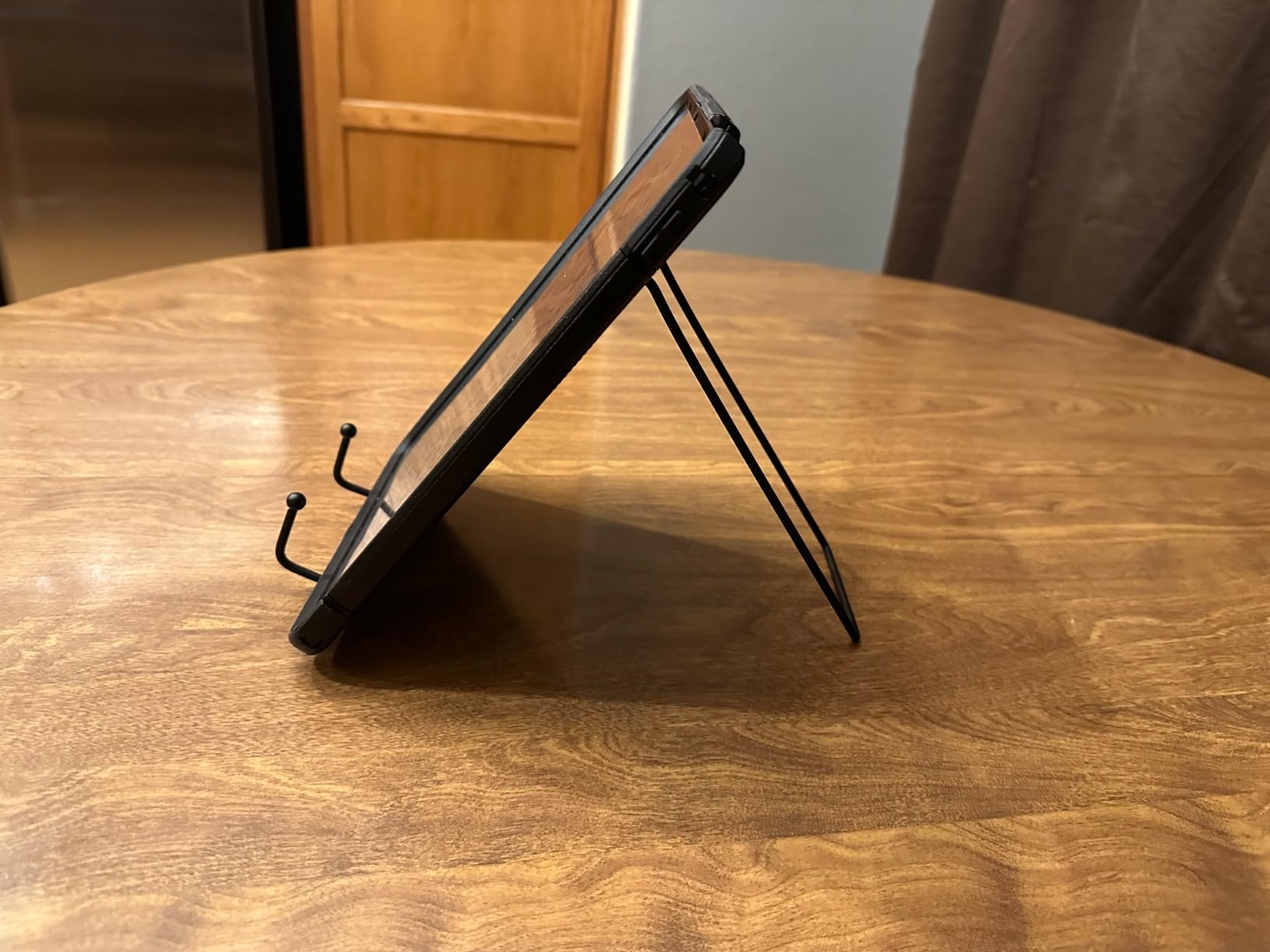 MOACC Tablet Holder Stand, Universal Multi-Angle Non-Slip Adjustable Holder Cradle for 9-12.9 inch Tablet PC, Pad (Black) - Customer Photo 2