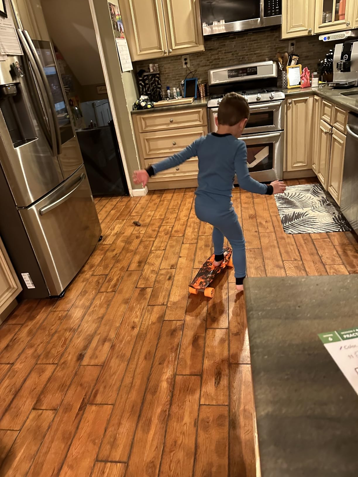 Skateboards Complete 22 Inch Mini Cruiser Retro Skateboard for Kids Boys Youths Beginners - Customer Photo 1