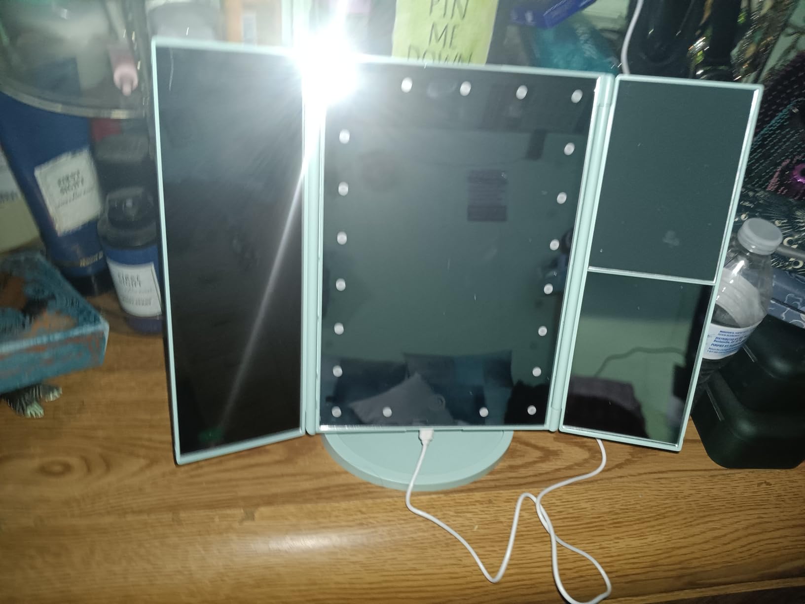 Tri-fold Lighted Vanity Makeup Mirror with 3x/2x Magnification,21 LEDs Light and Touch Screen,180 Degree Free Rotation Countertop Cosmetic Mirror,Travel (Rose Gold) - Customer Photo 2