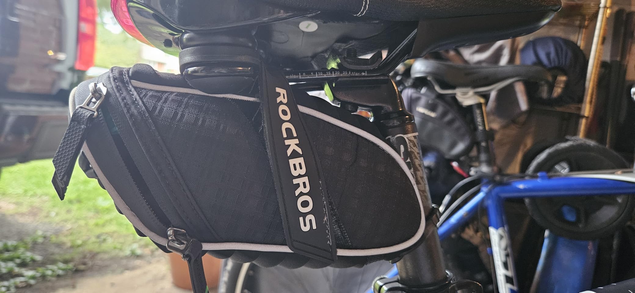 ROCKBROS Bike Seat Bag, Bicycle Saddle Bag Under Seat 3D Shell Cycling Seat Pack for Mountain Road Bikes Black - Customer Photo 2