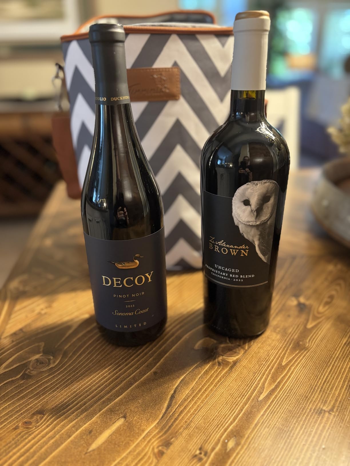 Tirrinia 2 Bottle Insulated Wine Tote Carrier - Leakproof, Padded Cooler Bag for Travel, BYOB, Tasting, Parties - Great Gift for Wine Lovers, Striped Customer Review Tirrinia 2 Bottle Insulated Wine Tote Carrier - Leakproof, Padded Cooler Bag for Travel, BYOB, Tasting, Parties - Great Gift for Wine Lovers, Striped - Customer Photo 1