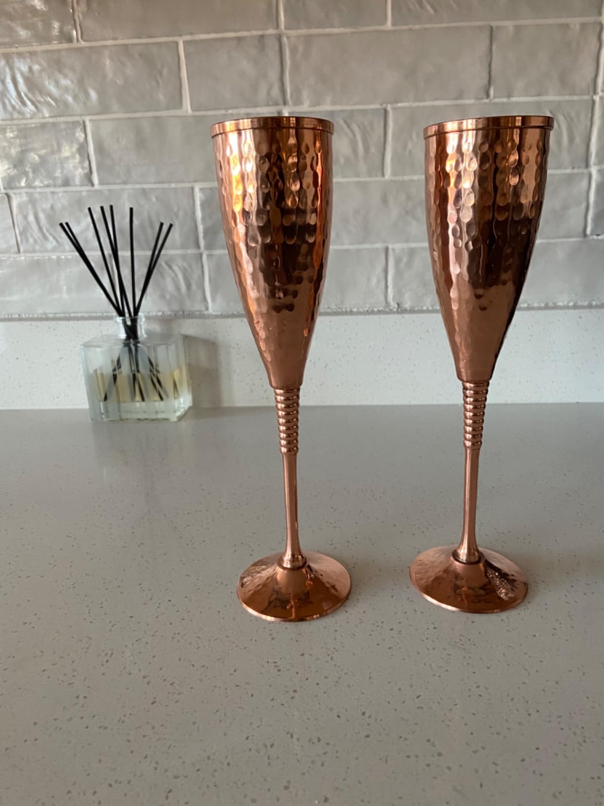 Copper champagne flutes of 6.7 oz set of 2 – Luxurious hammered copper champagne glasses – Each one is handcrafted and lacquered to prevent from tarnishing. Customer Review Copper champagne flutes of 6.7 oz set of 2 – Luxurious hammered copper champagne glasses – Each one is handcrafted and lacquered to prevent from tarnishing. - Customer Photo 1