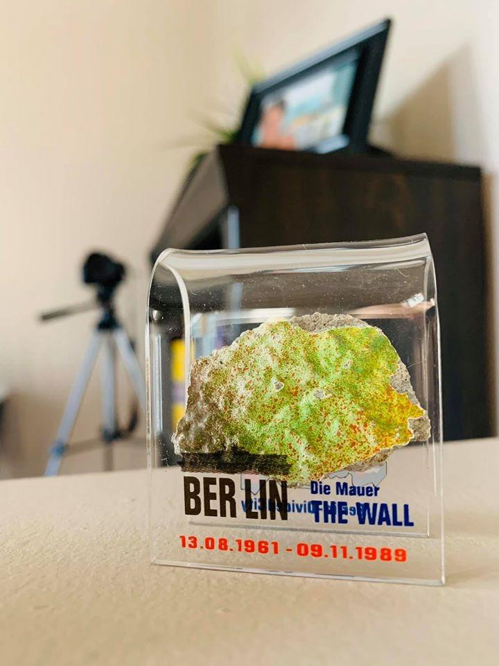 Original Piece of the Berlin Wall - Authentic Souvenir from the Real Wall in Germany Mounted in Acrylic Display (Small (2