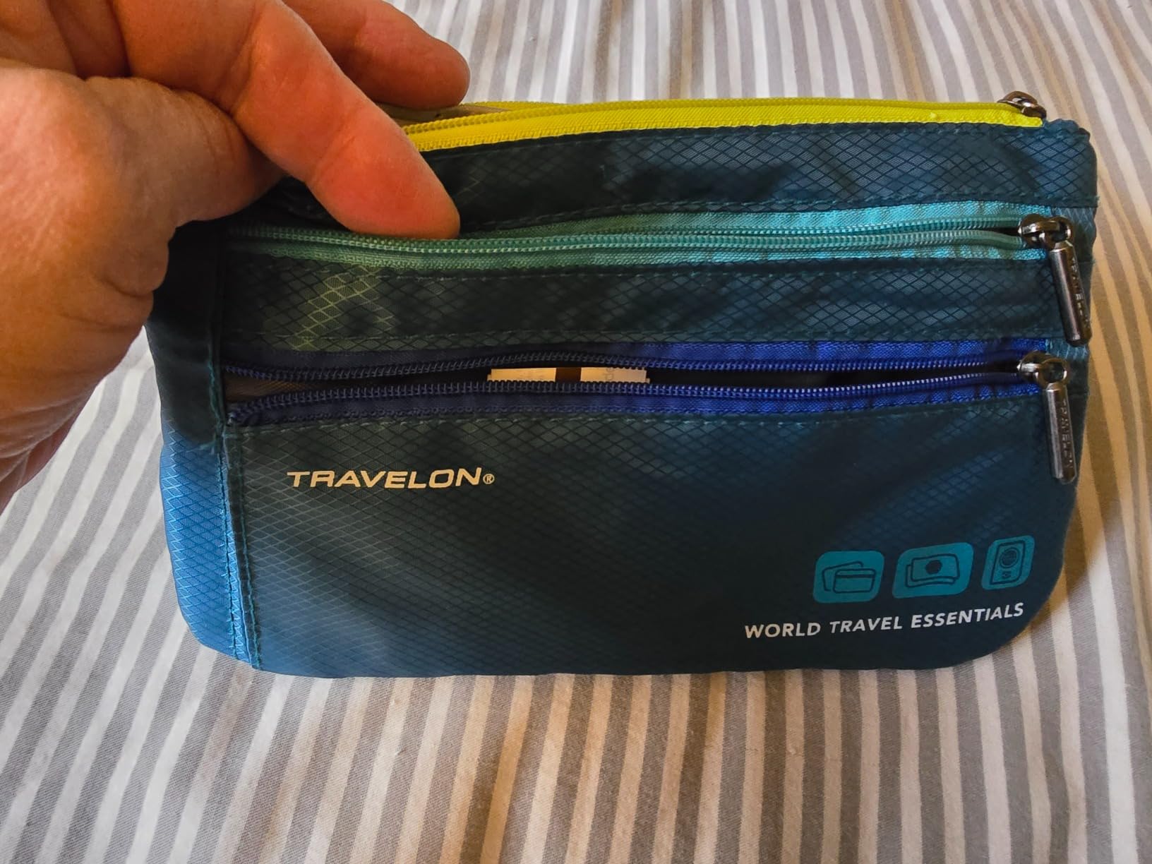 World Travel Essentials Set of 2 Currency and Passport Organizers - Customer Photo 1