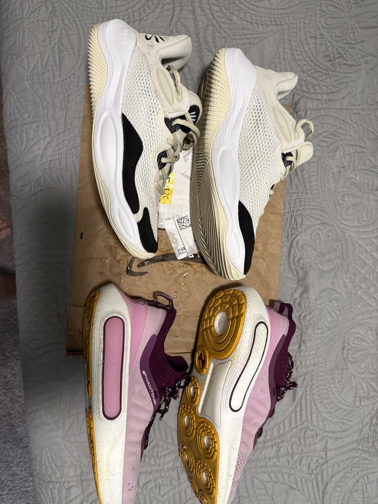 SneakERASERS Instant Sneaker Cleaner, Premium Shoe Cleaning Kit for Sneakers, Dual-Sided Sponges, Effective for Tennis Shoes & Women Men Sneakers, Gentle Rub Design (10 Pack) - Customer Photo 1