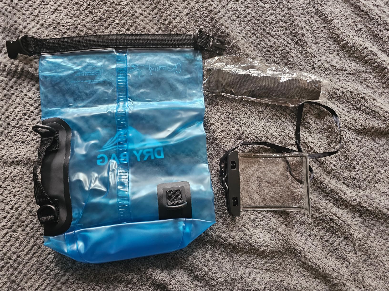 HEETA Dry Bag Waterproof for Women Men, 5L/10L/20L/30L/40L Roll Top Lightweight Dry Storage Bag Backpack with Phone Case for Travel Swimming Boating Kayaking Paddle Board Camping Beach Accessories - Customer Photo 2