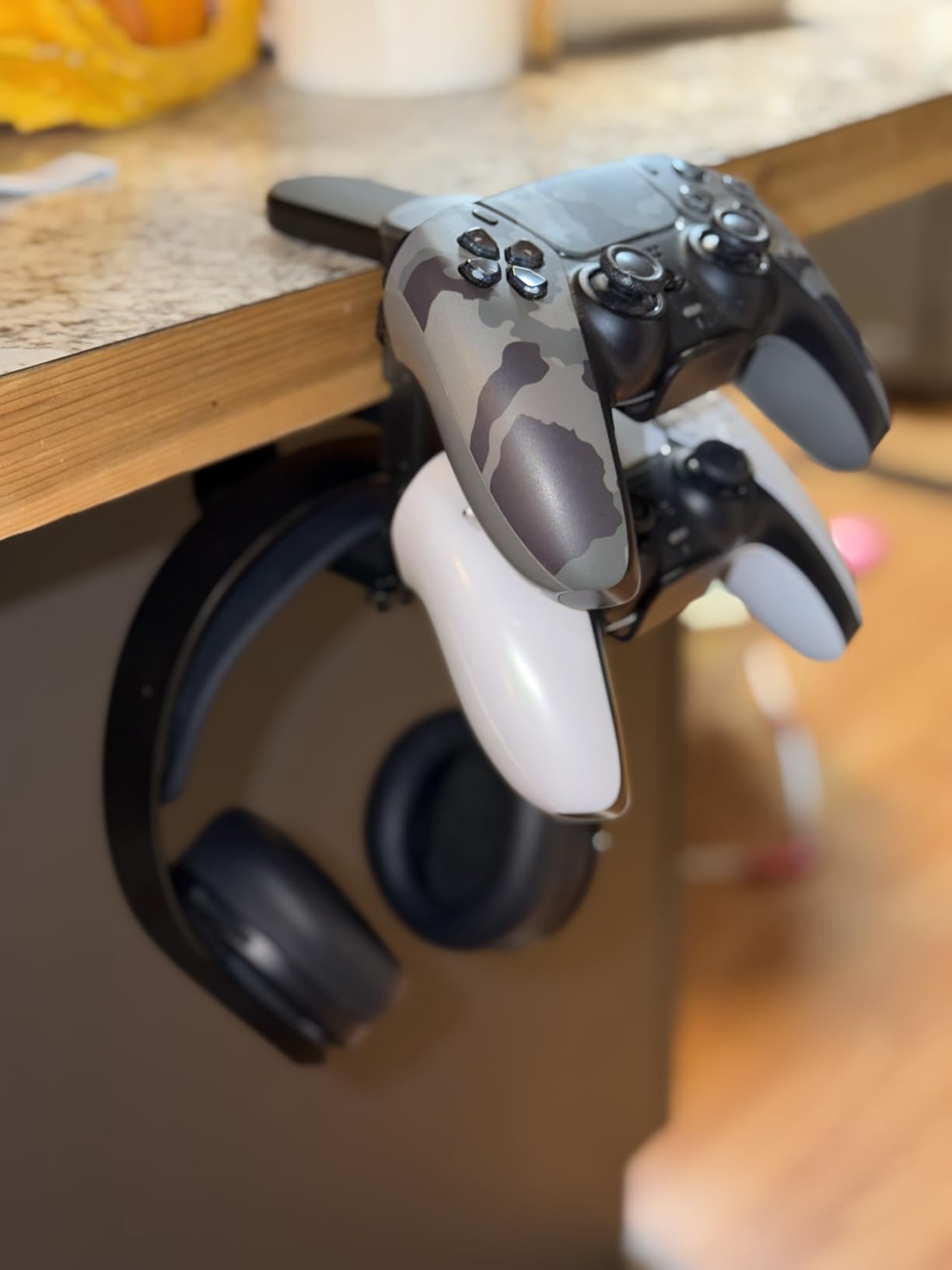 EURPMASK Rotating Headphone Stand - PC Gaming Headset Holder, Adjustable Clamp-on Under Desk Hanger With 360 Degree Swivel & Cable Clip Organizer - Black - Customer Photo 2