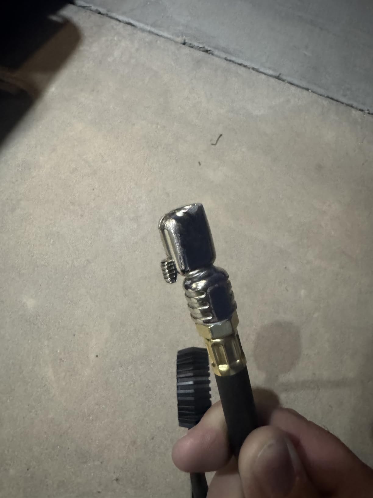 AstroAI Digital Tire Pressure Gauge with Inflator, 3-250 PSI Air Chuck & Compressor Accessories Heavy Duty with Quick Connect Coupler, 0.1 Display Resolution, 1pack - Customer Photo 1