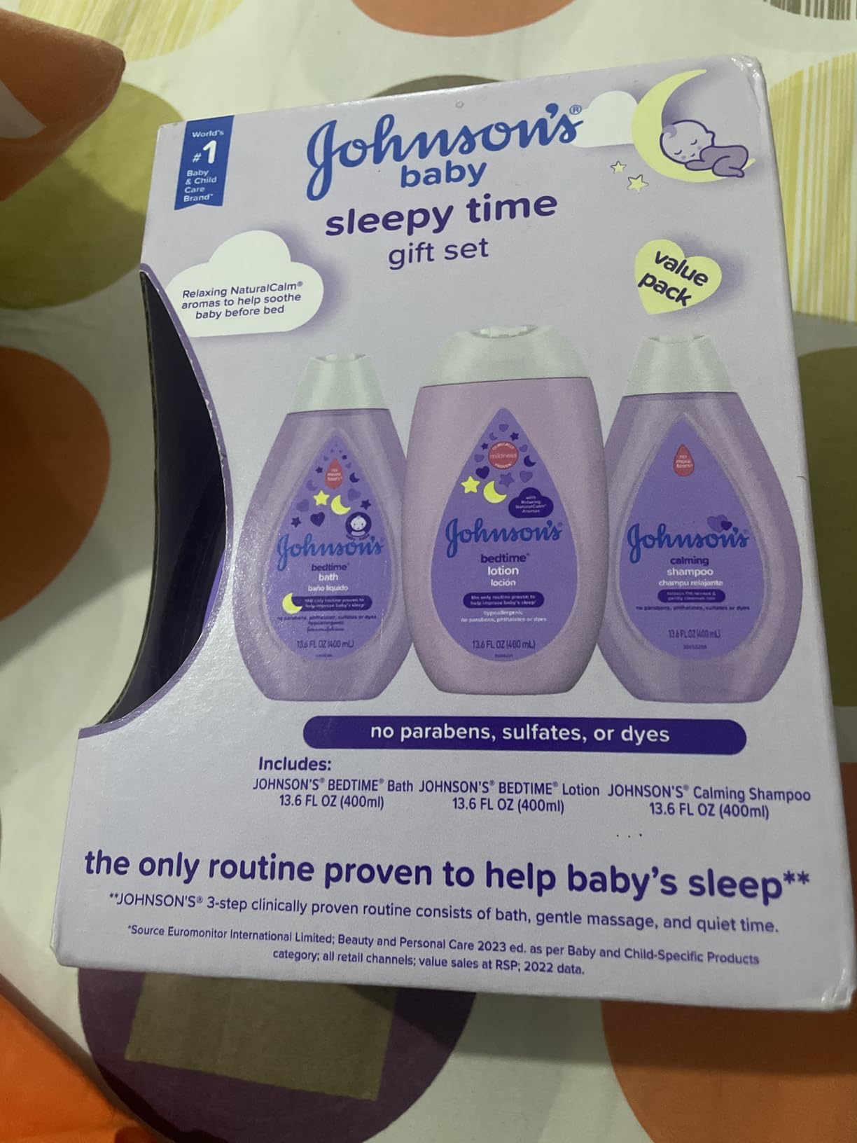 Johnson's Baby Sleepy Time Gift Set with Calming Bedtime Bath Wash, Lotion & Shampoo, Baby Bedtime Essentials with Relaxing NaturalCalm Aromas, Hypoallergenic & Paraben-Free, 3 Items - Customer Photo 1