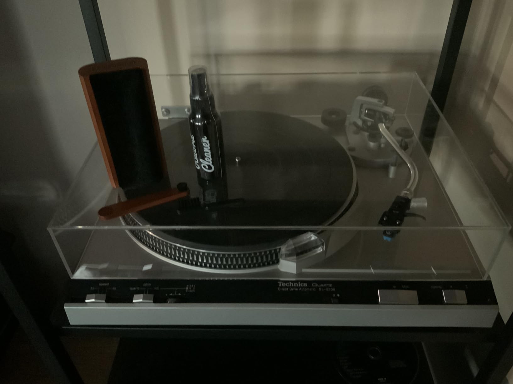 Big Fudge Vinyl Record Cleaning Kit - 4-in-1 Record Cleaner Solution - Includes Ultra-Soft Velvet Record Brush, Cleaning Liquid, Stylus Brush and Storage Pouch - Customer Photo 1