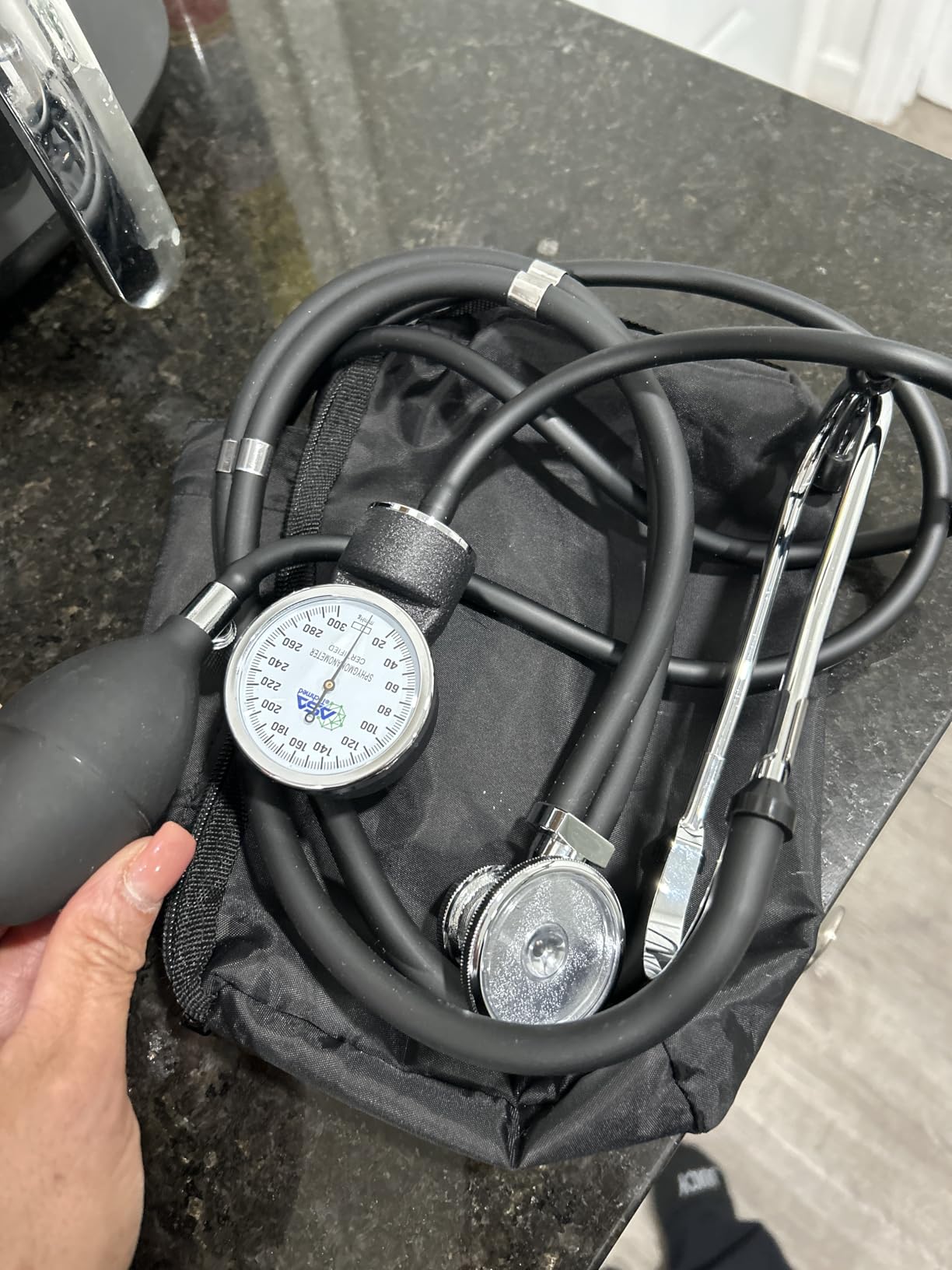 ASA TECHMED Nurse EMT Starter Pack Stethoscope, Blood Pressure Monitor and Trauma 7.5