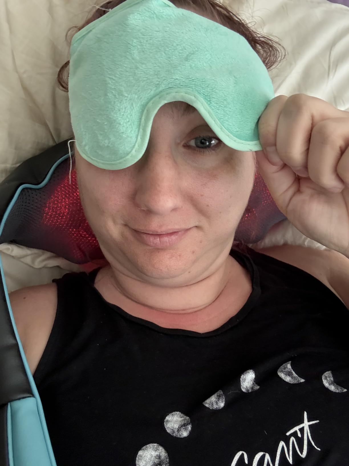 Mo Cuishle Shiatsu Back Shoulder and Neck Massager with Heat, Electric Deep Tissue 4D Kneading Massage, Best Gifts for Women Men Mom Dad, Fathers Day, Mothers Day, Christmas Gifts - Customer Photo 1