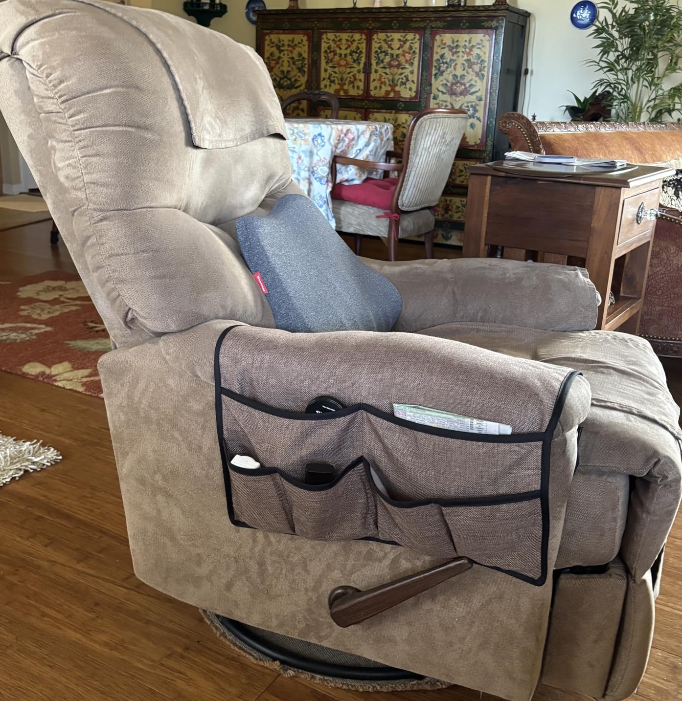 Joywell Armchair Caddy for Couch Remote Control Holder Recliner Armrest Organizer Non Slip Sofa Arm Chair Caddie with 6 Pocket Storage for Magazine, Tablet, Phone, iPad, Chocolate - Customer Photo 1