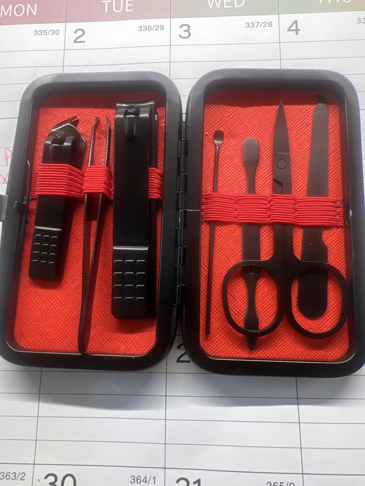 Manicure set Men Personal Care Tools Accessories Finger and Toe Nail Clippers Kit Professional Manicure Pedicure Kit With Travel Case Nail Grooming Kit Present for Men Women Stocking Stuffers - Customer Photo 2