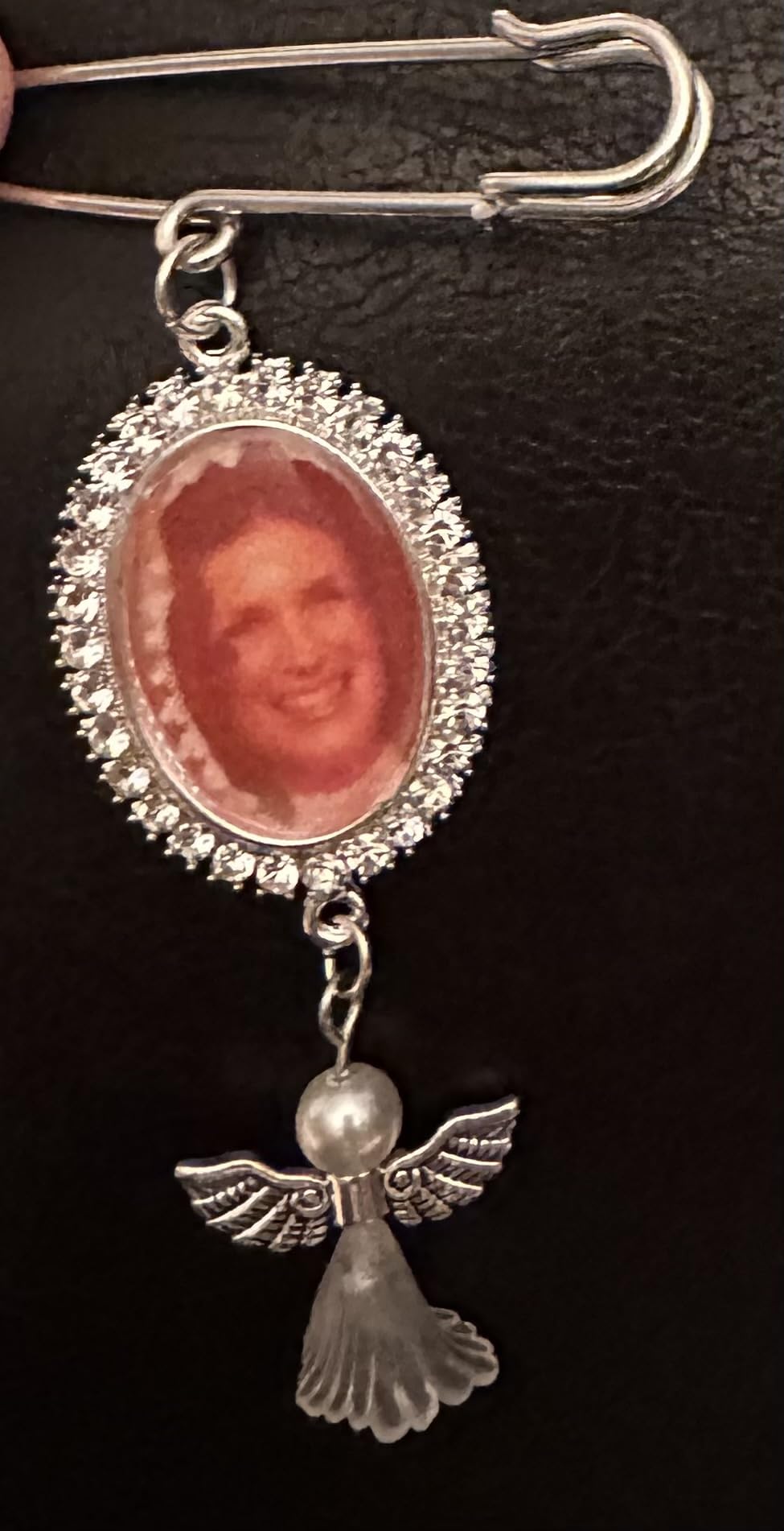 Simple Photo Wedding Bouquet Photo Charm Memorial Keepsake Rhinestone Boutonniere Pin Memorial Gift for Mother of Bride Or Groom Or Flowers - Customer Photo 1