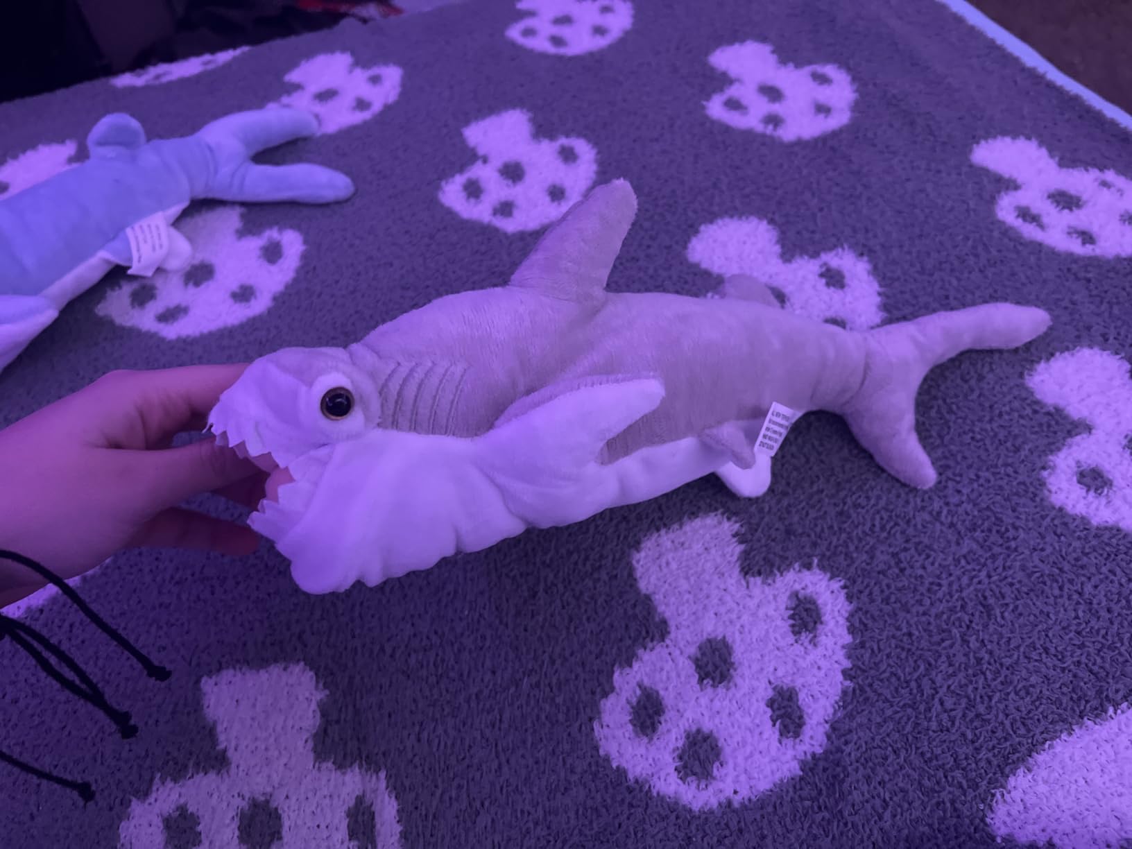 Bedwina Stuffed Animal Sharks - Pack of 2 Large, 14 inch Mako & 13 inch Hammerhead Plush Shark Toys, Stuff Animals Toy, for Baby Toddlers & Kids Customer Review Bedwina Stuffed Animal Sharks - Pack of 2 Large, 14 inch Mako & 13 inch Hammerhead Plush Shark Toys, Stuff Animals Toy, for Baby Toddlers & Kids - Customer Photo 3