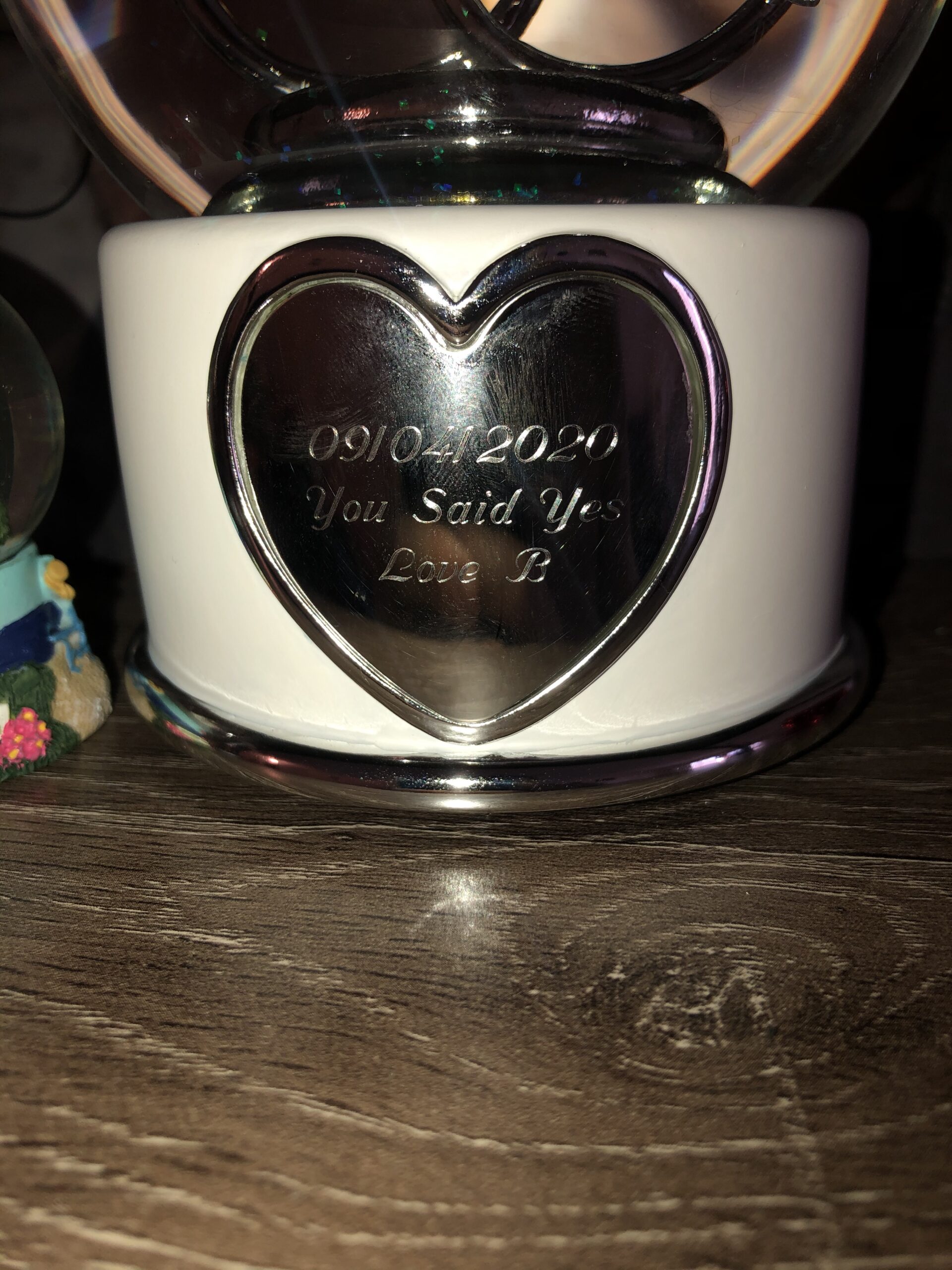 THINGS REMEMBERED Engagement Mr. & Mrs. Wedding Ring Snow Globe (Free Customization) Customer Review THINGS REMEMBERED Engagement Mr. & Mrs. Wedding Ring Snow Globe (Free Customization) - Customer Photo 2