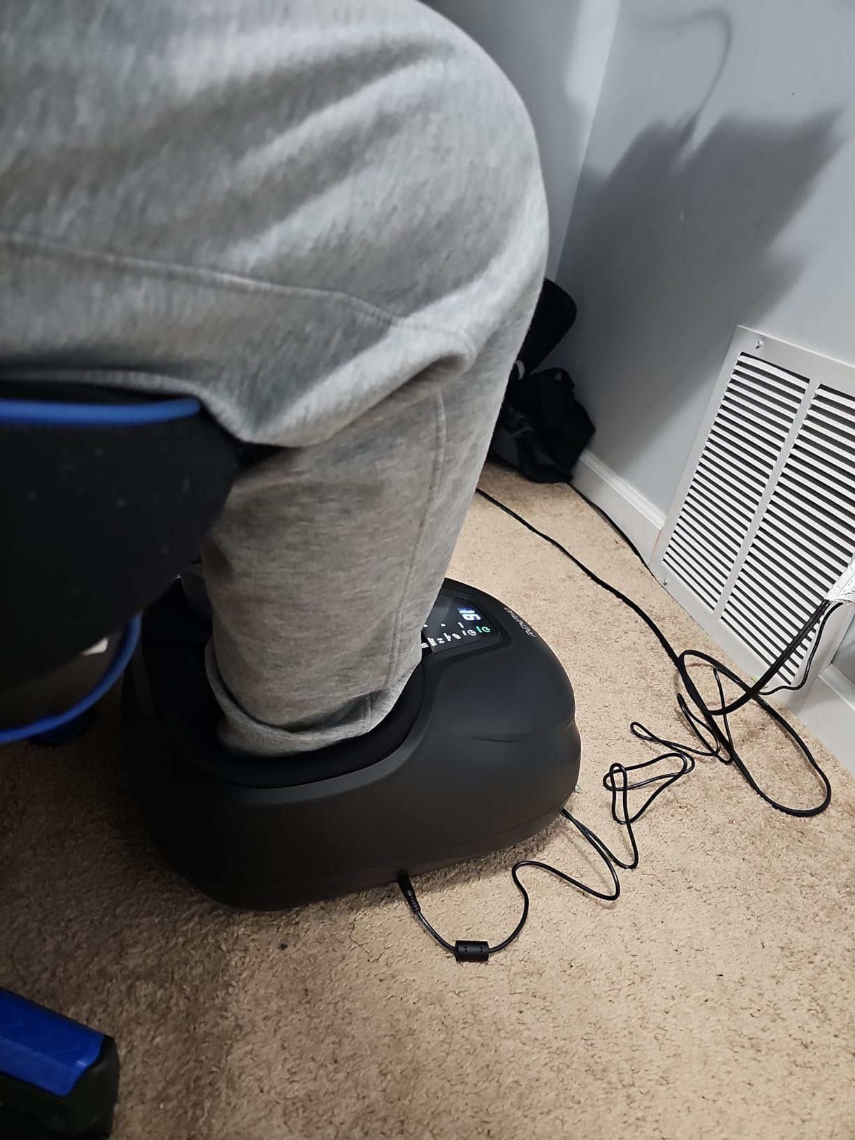 RENPHO Shiatsu Foot Massager with Heat, Plantar Fasciitis Relief Feet Massager, Birthday Christmas Gifts for Women Dad Elderly Neuropathy Pain Relief, Deep Kneading Foot and Calf Massager, Size 14 - Customer Photo 1