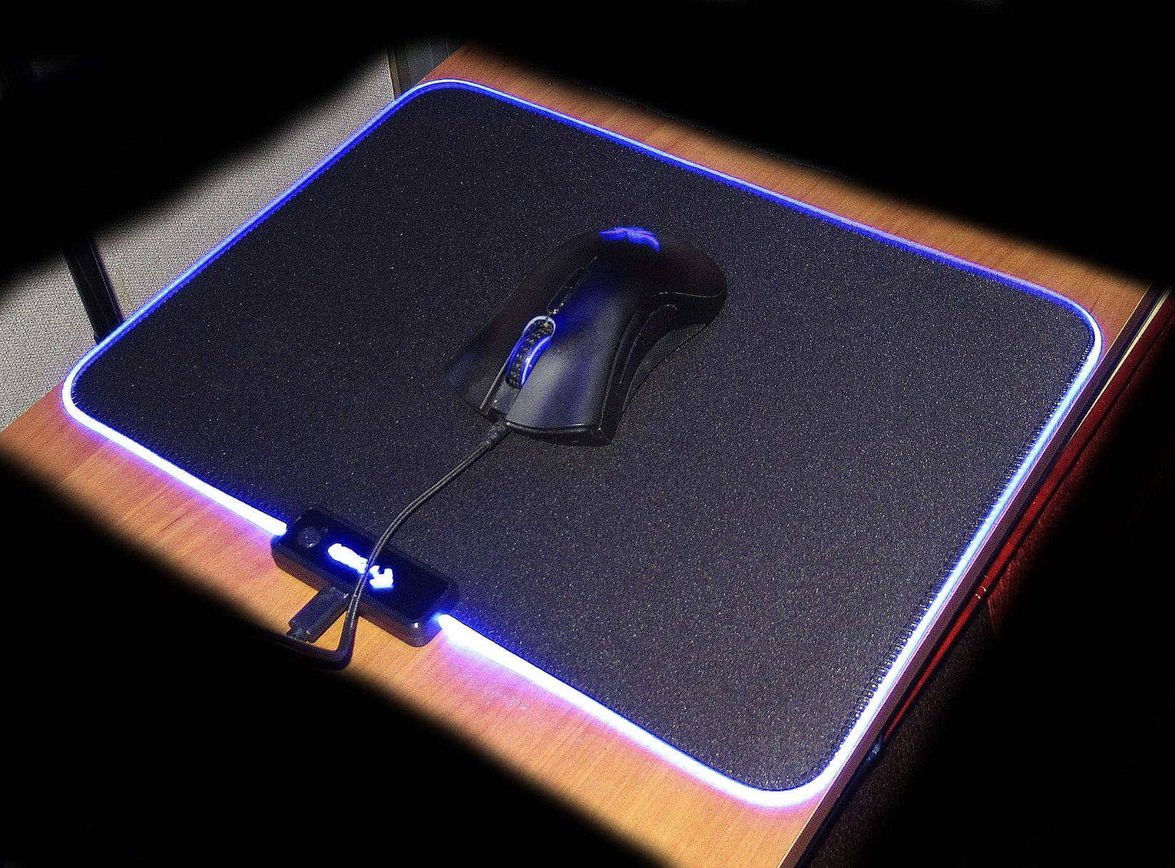 Hcman RGB Gaming Mouse Pad, Large Mousepad with Led Light, PC Gaming Accessories Black Keyboard Pad for Desk, Non-Slip Rubber Base XXL Big Mouse Mat for Gamer Boy Men Gift (31.5 X 12 Inch) - Customer Photo 2