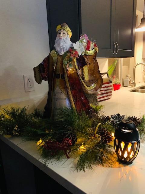 LED Flame Outdoor Table Lamp Torch Table Lamp with Blutooth Speaker, Rechargeable Ambience Lantern with Flickers Warm Light for Patio/Porch/Home Decor - Customer Photo 1