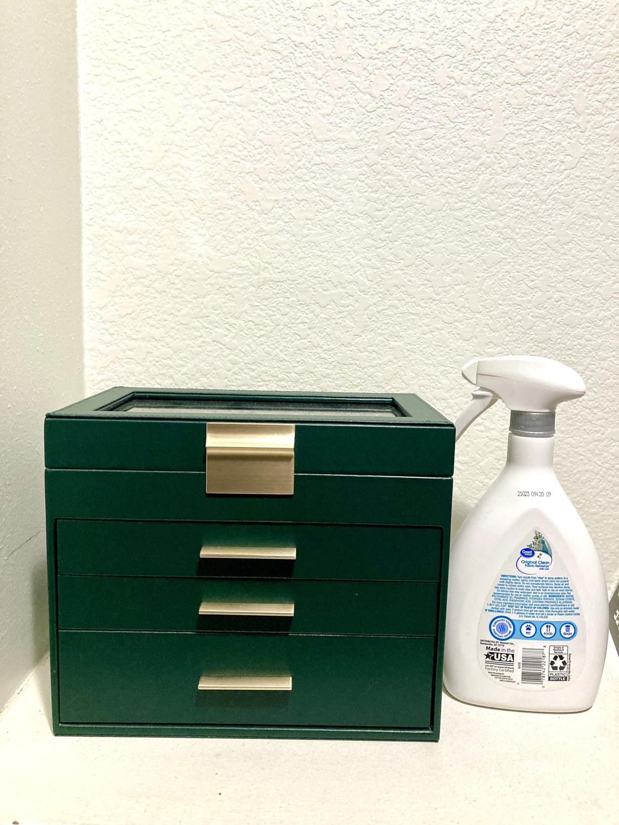 SONGMICS Jewelry Box Organizer with Glass Lid, 3-Layer Jewelry Storage, with 2 Drawers, Modern Style, Christmas Gift, 8 x 9.1 x 5.3 Inches, Cloud White and Gold Color UJBC239WT - Customer Photo 0