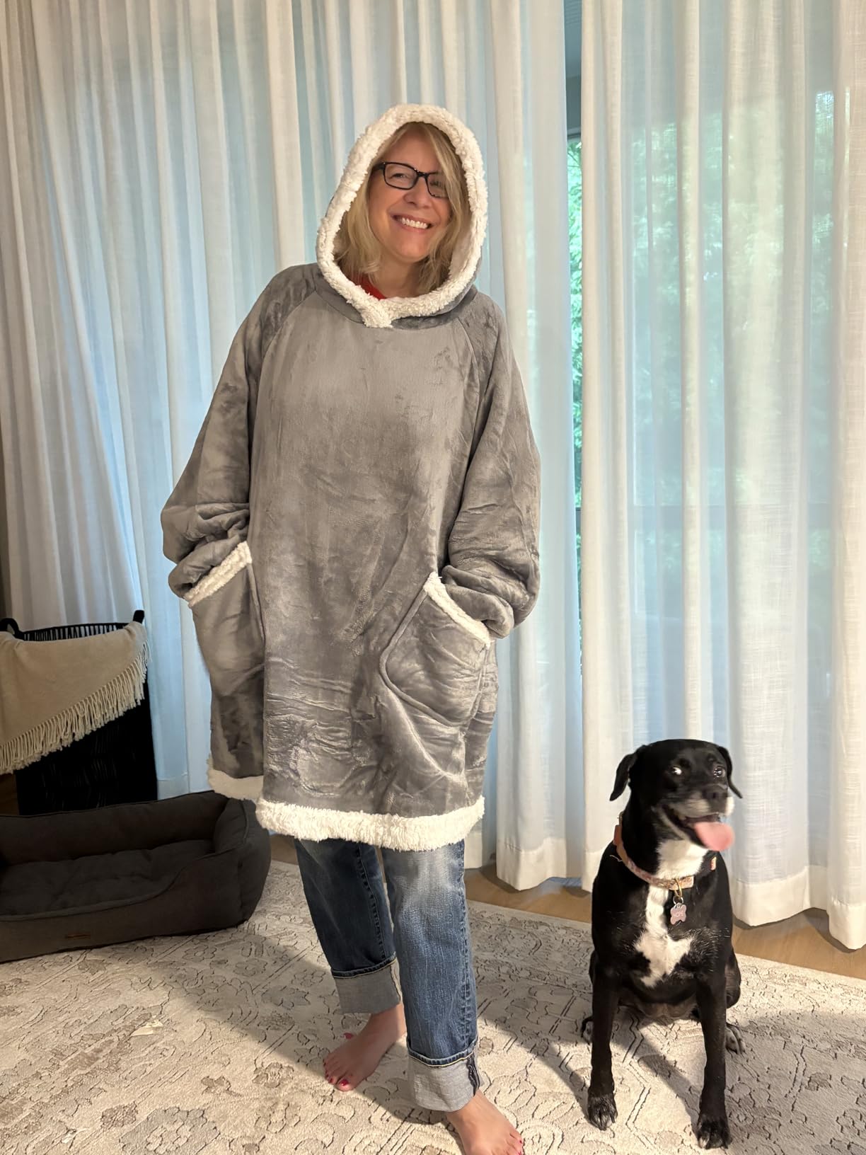 Bedsure Blanket Hoodie, Wearable Blanket Hoodie as Gifts for Mom, Birthday Gifts for Women Kids Teens Sherpa Sweatshirt, Grey, Standard - Customer Photo 1
