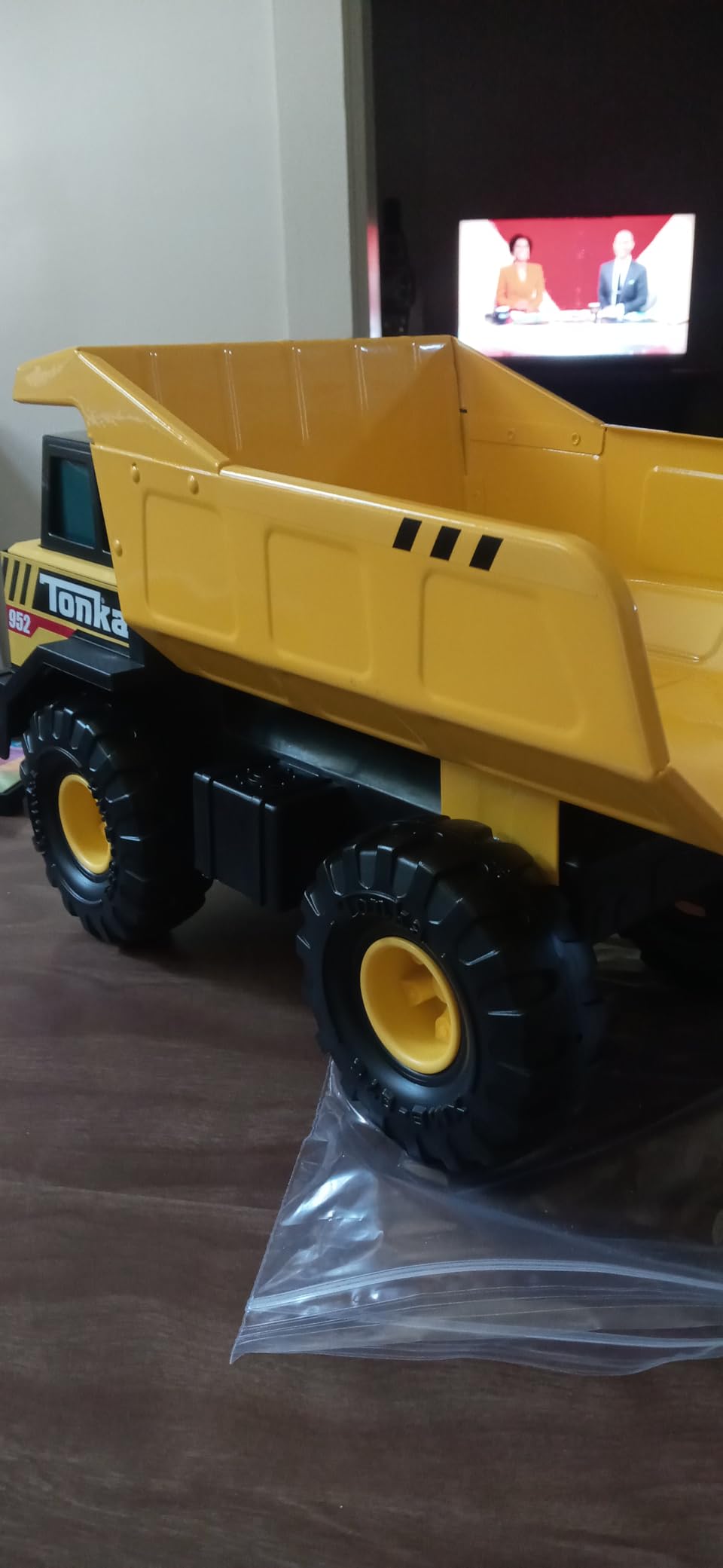 Tonka Steel Classics Bulldozer - Made with Steel & Sturdy Plastic, Yellow Toy Construction Truck, Boys and Girls, Kids, Toddlers, Ages 3+ - Customer Photo 2