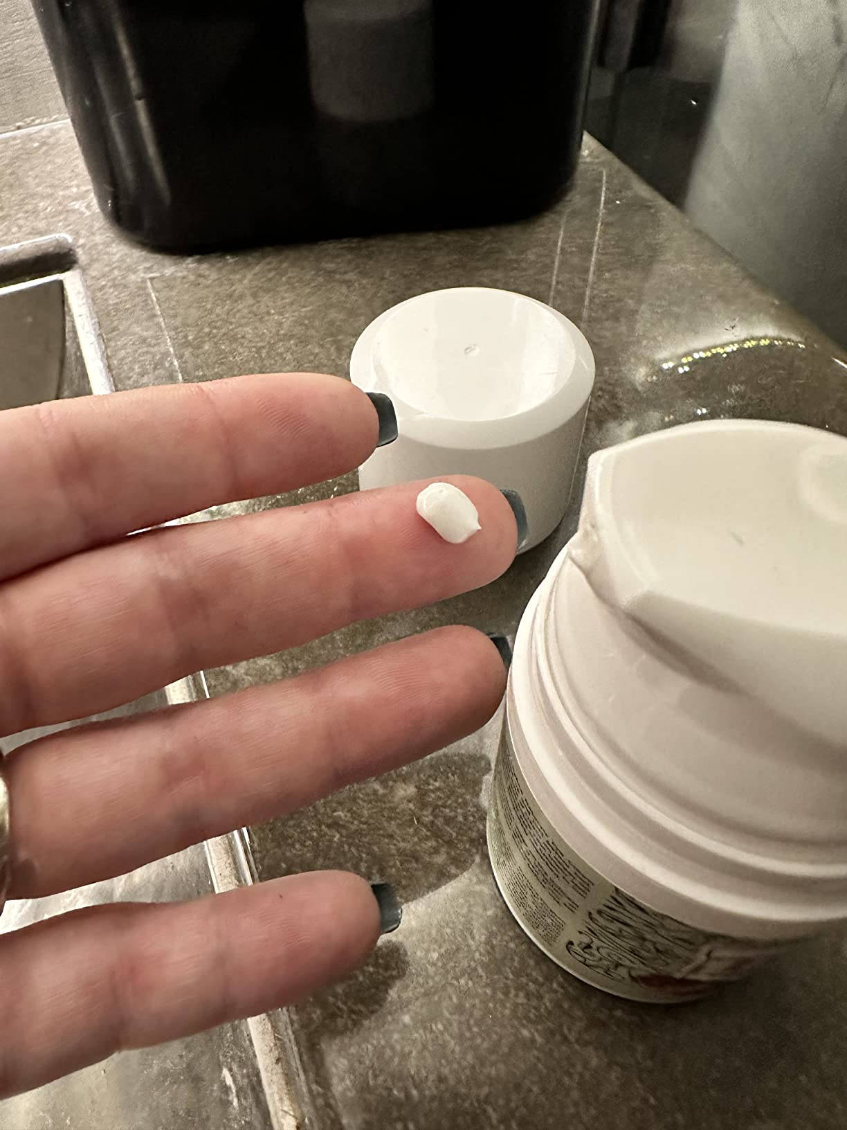 LilyAna Naturals Skincare Gift Set - Retinol Cream, Vitamin C Serum, Eye Cream and Face Cream Moisturizer - Anti Aging Skin Care Sets for Women - Customer Photo 1