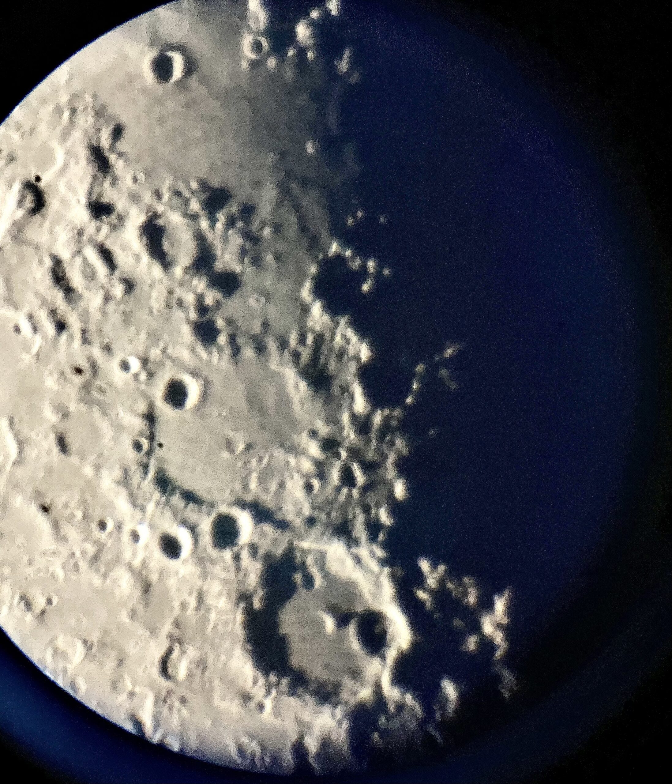 NASA Lunar Telescope for Kids – 90x Magnification, Includes Two Eyepieces, Tabletop Tripod, and Finder Scope- Kids Telescope for Astronomy Beginners, Space Toys, NASA Gifts (Amazon Exclusive) - Customer Photo 4