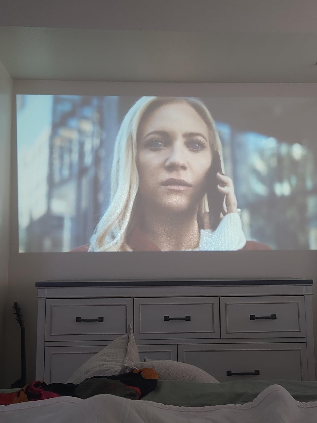 TMY 1080P Full HD Portable Mini Projector, Upgraded Bluetooth Movie Projector with Screen, Compatible with TV Stick Smartphone/HDMI/USB, Indoor & Outdoor Use Customer Review TMY 1080P Full HD Portable Mini Projector, Upgraded Bluetooth Movie Projector with Screen, Compatible with TV Stick Smartphone/HDMI/USB, Indoor & Outdoor Use - Customer Photo 1