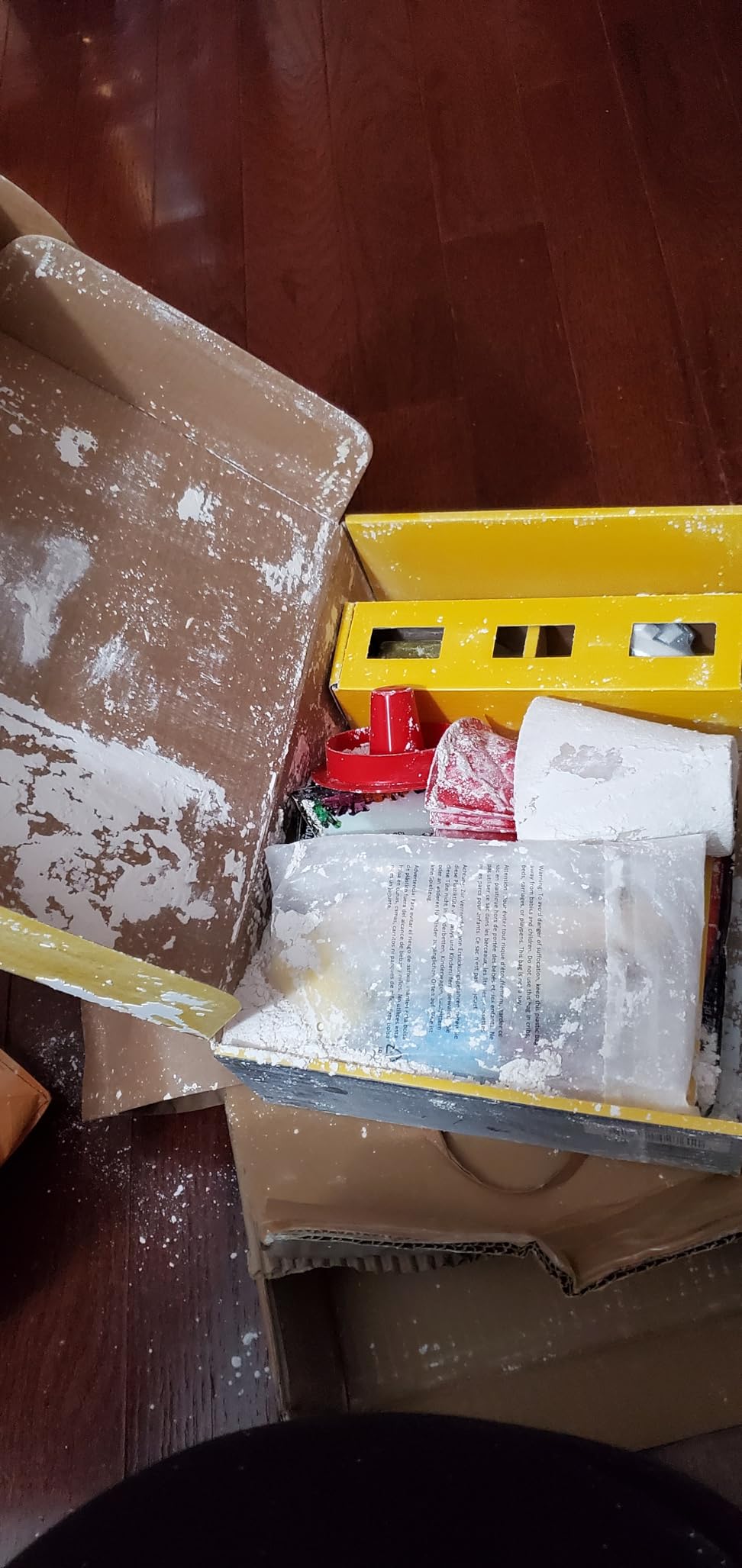 National Geographic Earth Science Kit – 100+ Science Experiments & Activities for Kids, Crystal Growing, Volcano Science Kit, Rock Collection, STEM Project Toy for Boys & Girls - Customer Photo 5