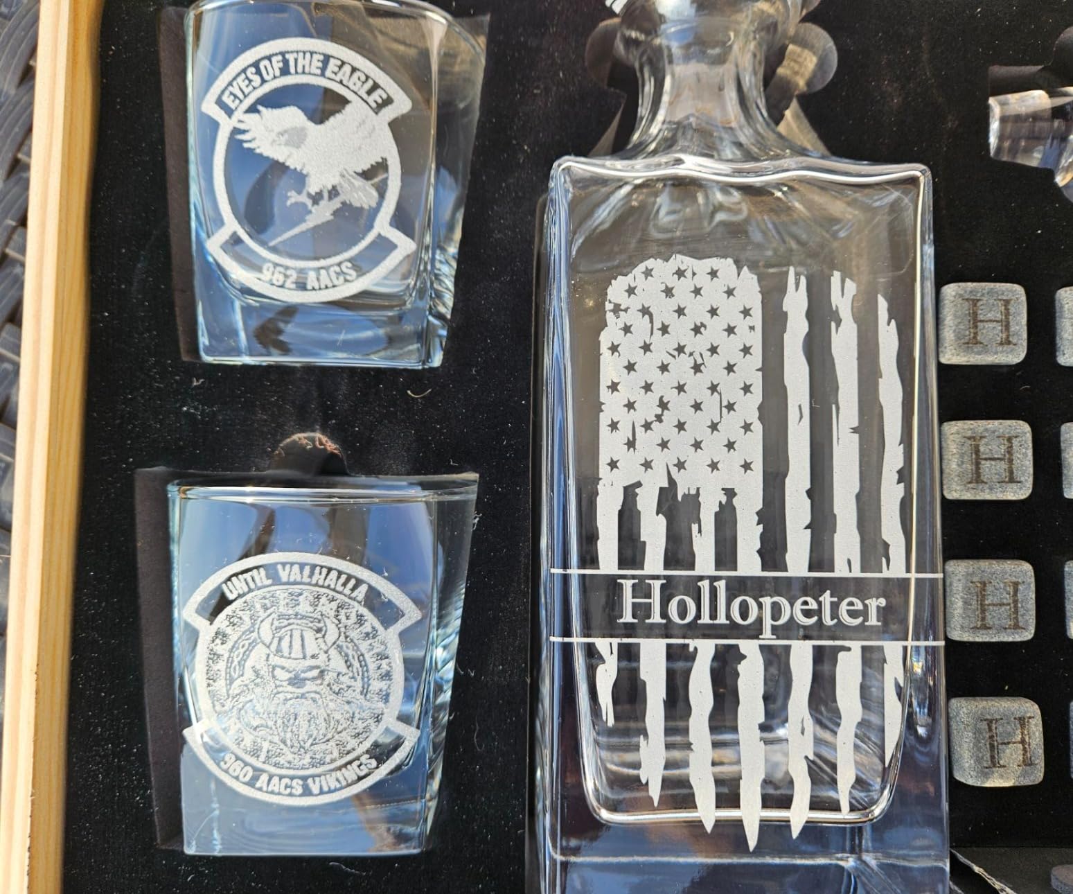 Whiskey Decanter Gift Set by Royal Reserve – Liquor Bourbon Decanter 24 oz 750 ml with Glasses, Chilling Stones, Coasters and Tong – Whiskey Gifts for Men, Husband, Dad, Boyfriend - Customer Photo 3