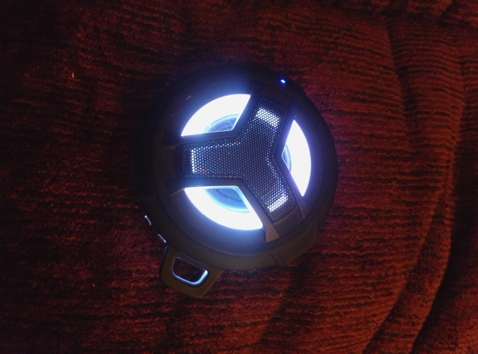 EBODA Bluetooth Shower Speaker, Portable Bluetooth Speakers, IP67 Waterproof Wireless Speaker with LED Light, Floating, 2000mAh, True Wireless Stereo for Kayak, Beach, Gifts for unisex -Black - Customer Photo 2