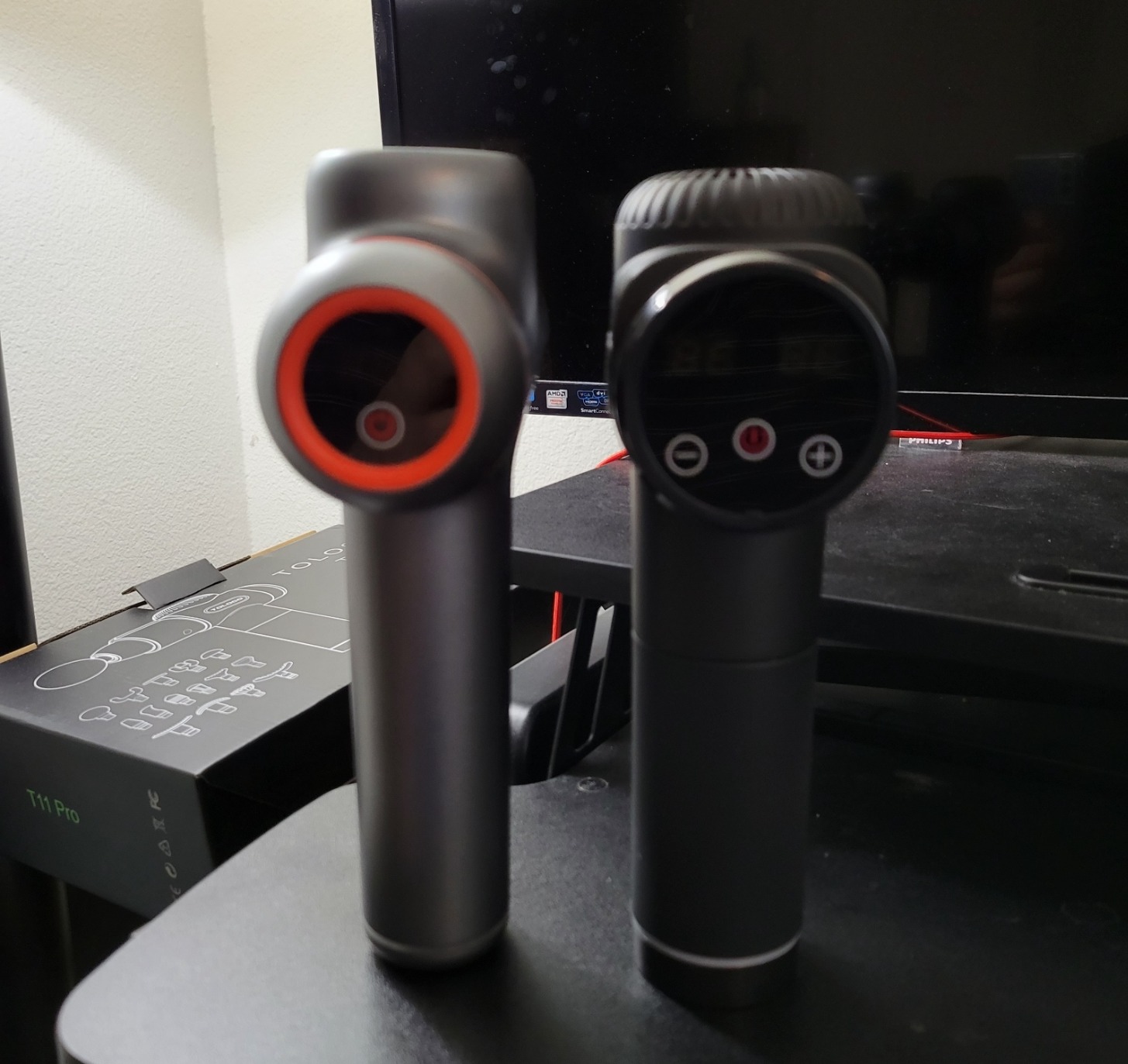 TOLOCO Massage Gun, Deep Tissue Back Massage for Athletes for Pain Relief, Percussion Massager with 10 Massages Heads & Silent Brushless Motor, Christmas Gifts for Women, Men, Black - Customer Photo 2