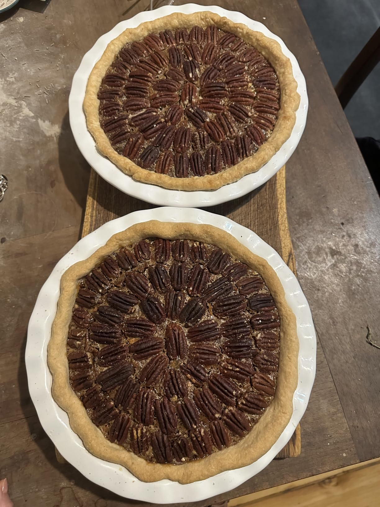 LE TAUCI Ceramic Pie Pans for Baking, 9 Inches Pie Plate for Apple Pie, Round Baking Dish, 36 Ounce Fluted Dish Pie Pan, Set of 2, White - Customer Photo 1