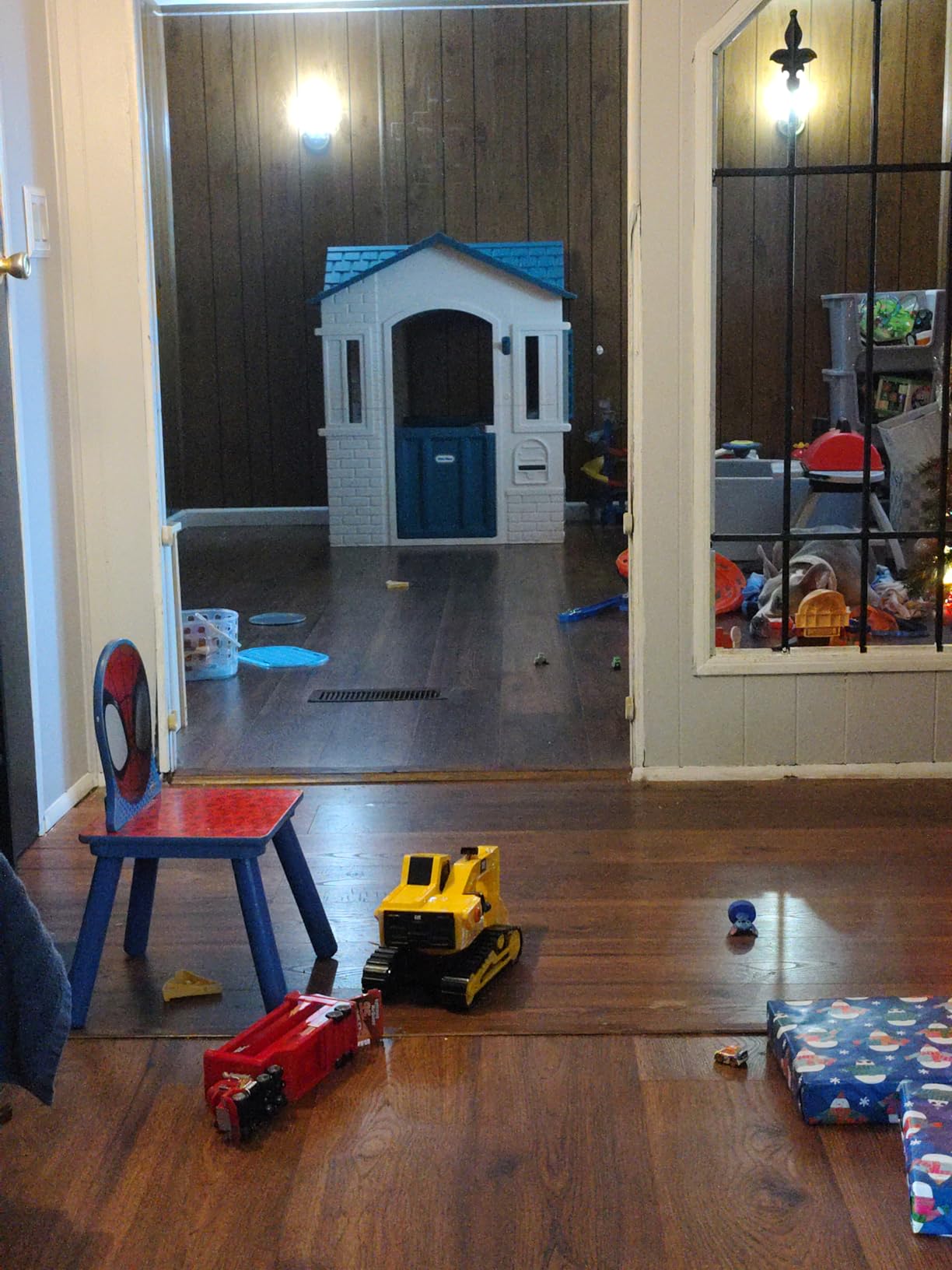 Little Tikes Cape Cottage Playhouse - Blue Large - Customer Photo 1