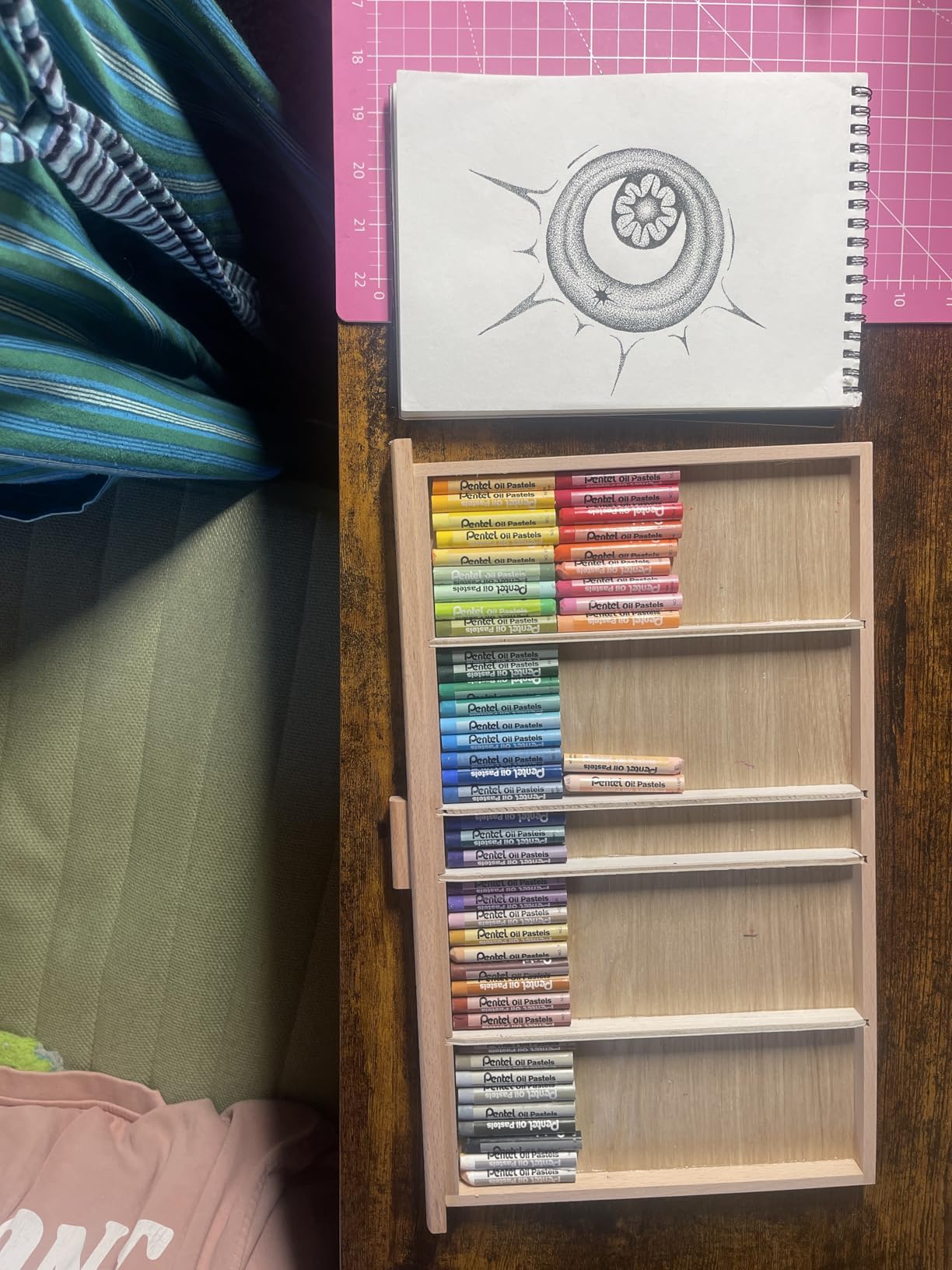 7 Elements 6 Drawer Wooden Artist Storage Supply Box for Pastels, Pencils, Pens, Markers, Brushes and Tools - Customer Photo 2