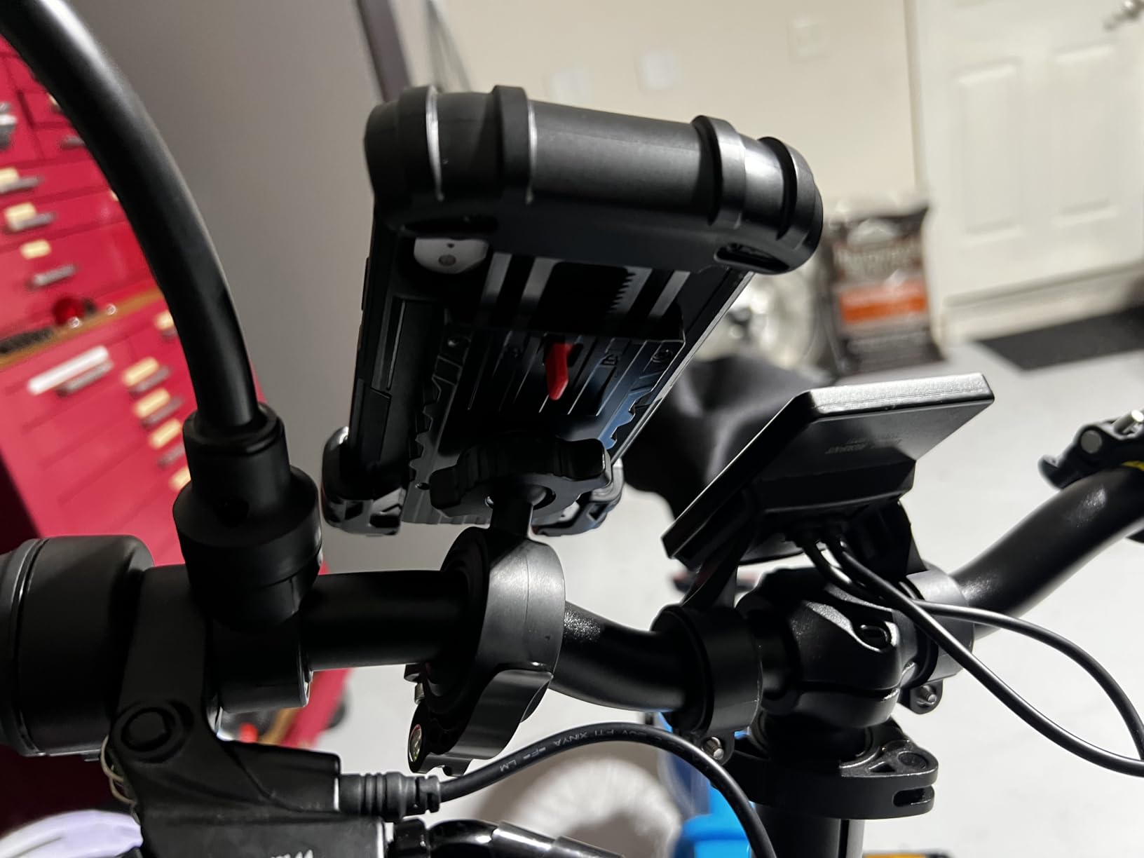 Lamicall Bike Phone Holder, Motorcycle Mount - Motorcycle Phone Holder, Handlebar Cell Phone Clamp, Scooter Phone Clip for iPhone Air 17 Pro Max, 16 15 Pro Max Plus, S20, More 4.7 to 6.8