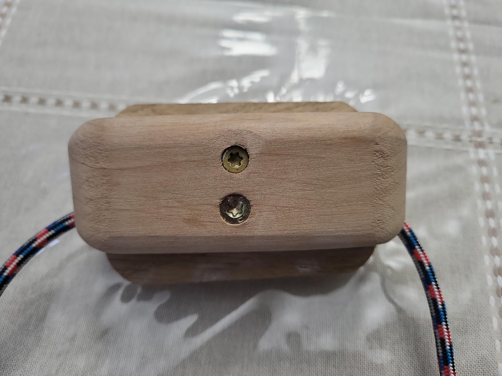 Ucraft Pocket-Sized Climbing Hangboard. Portable Fingerboard for Training and Warm-up - Customer Photo 1