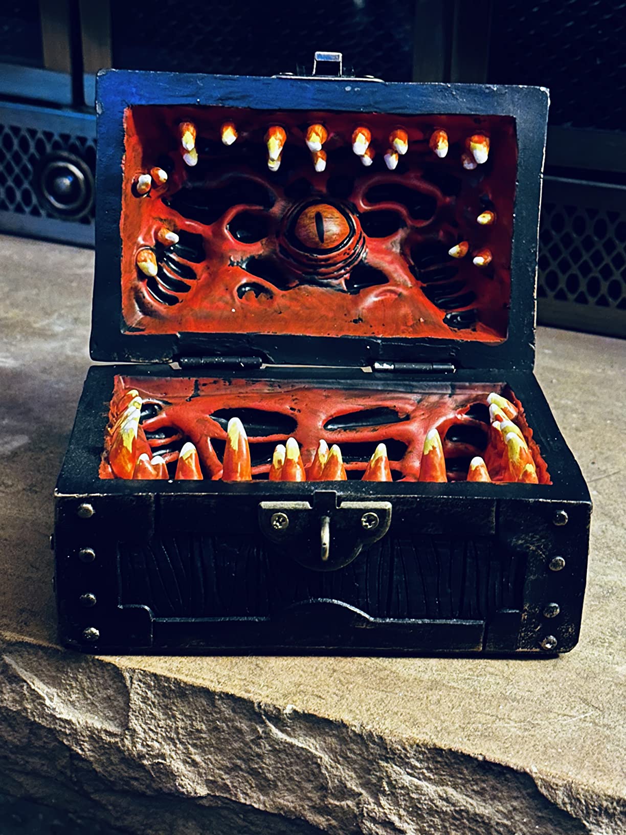Galdor's Guild Mimic Dice Chest Storage Box | Free Lock & Key | Compatible with Dungeons & Dragons Players, Dungeon Master/DM RPG Gaming | Holder Vault Case | Holds 4 Polyhedral Sets (Regular) - Customer Photo 1