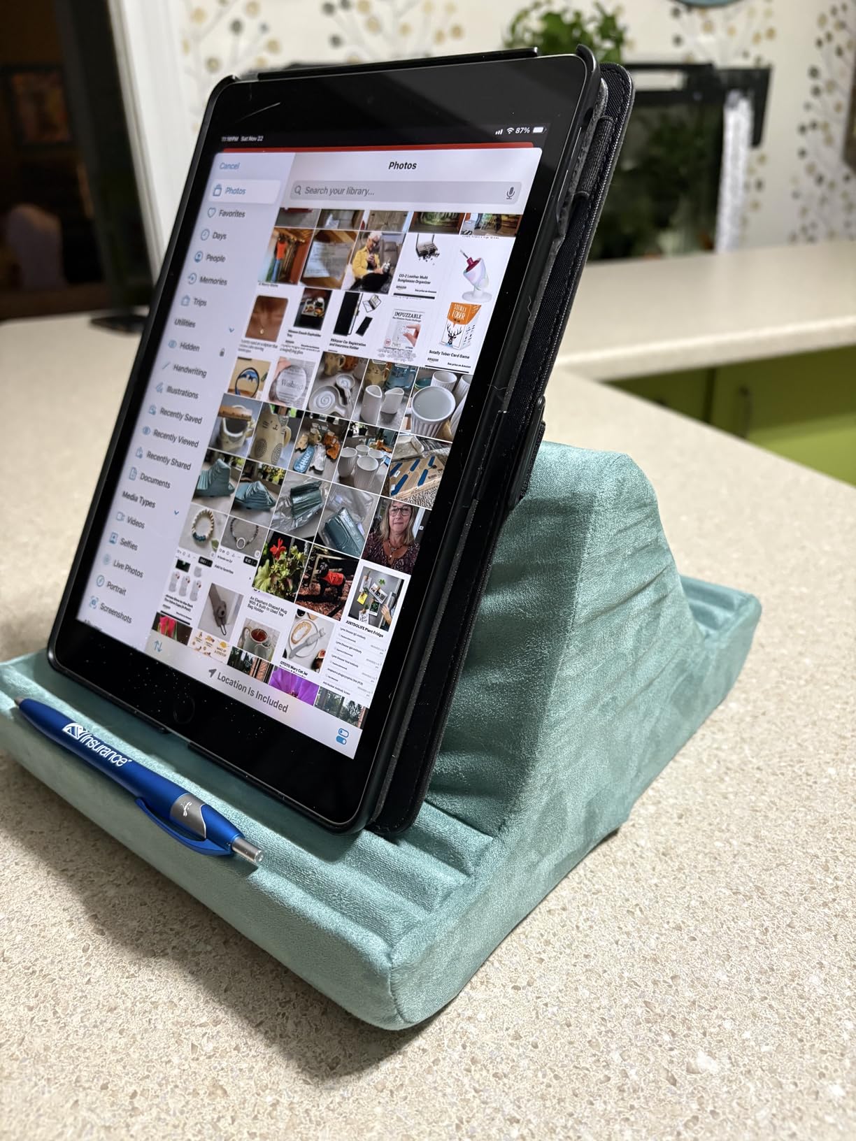 Lamicall Tablet Pillow Stand, Pillow Soft Pad for Lap - Tablet Holder Dock for Bed with 6 Viewing Angles, for 4-13