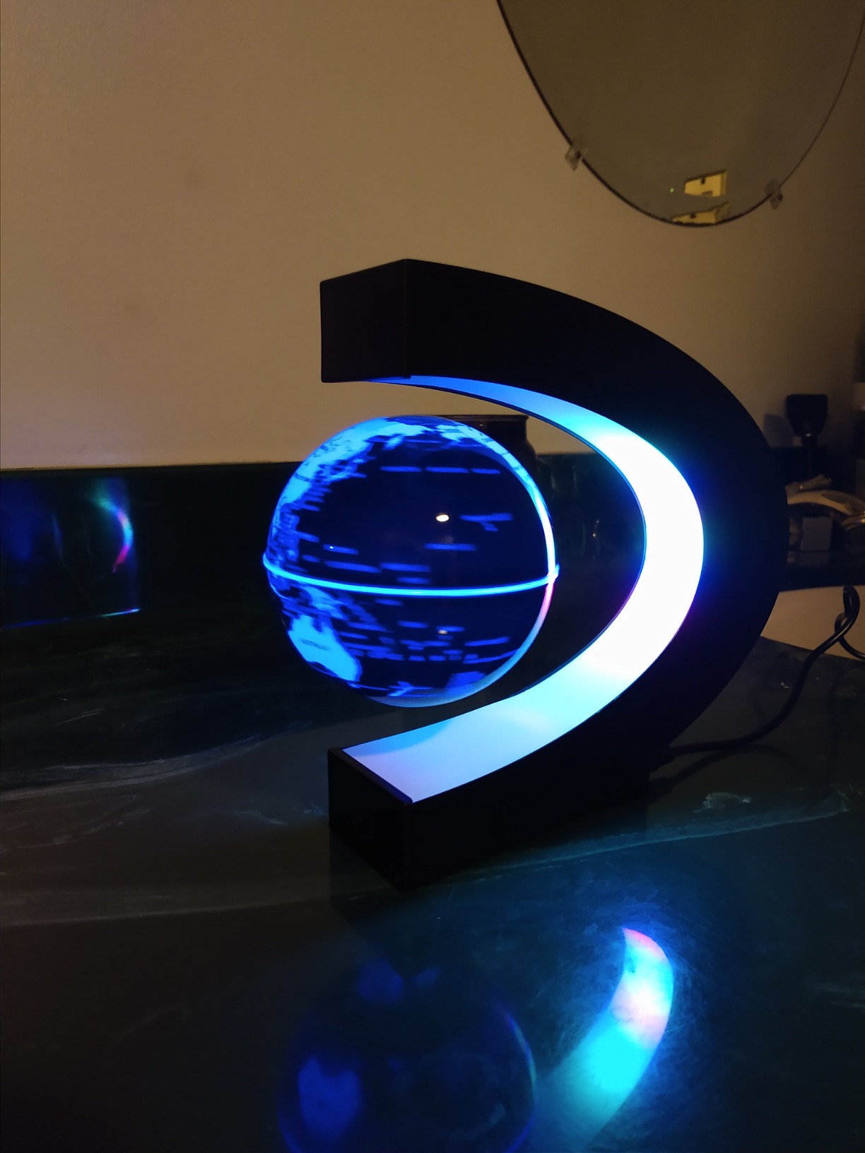 Magnetic Levitation Floating Rotating World globe for children With Colored Lamp And Touch Switch For Men Boss Cool home/Office Decor unique Gifts Or Kids Desk Tech accessories Gadget teenage Toys Customer Review Magnetic Levitation Floating Rotating World globe for children With Colored Lamp And Touch Switch For Men Boss Cool home/Office Decor unique Gifts Or Kids Desk Tech accessories Gadget teenage Toys - Customer Photo 2