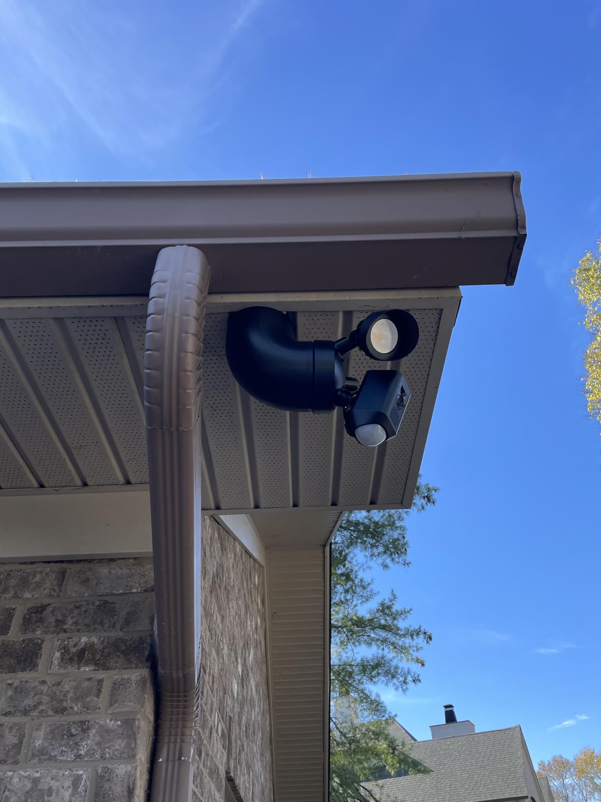 Ring Floodlight Cam Wired Plus — Outdoor home or business security with motion-activated 1080p HD video and floodlights, (2021 release) White - Customer Photo 2