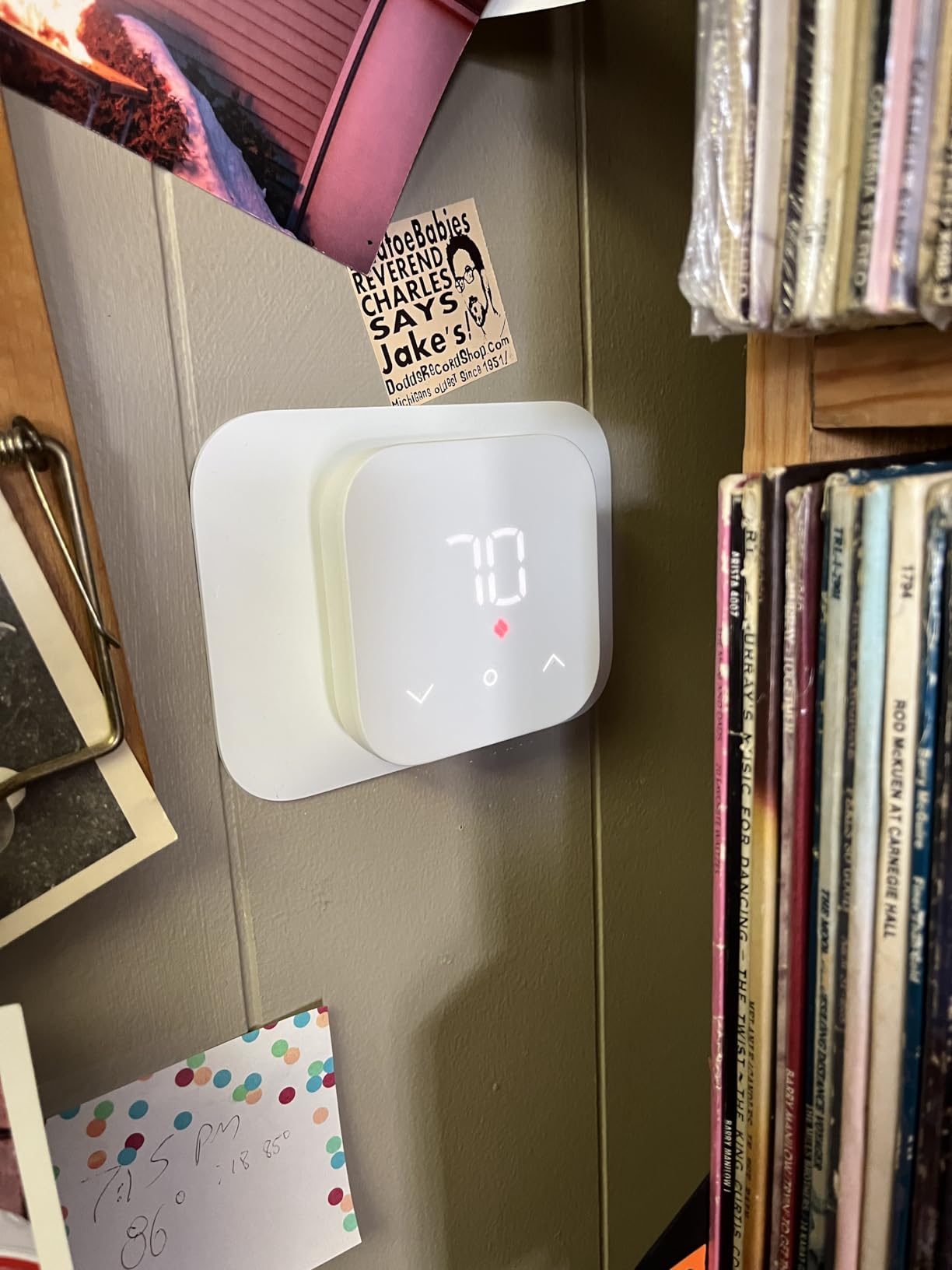 Amazon Smart Thermostat – Save money and energy - Works with Alexa and Ring - C-wire required - Customer Photo 2