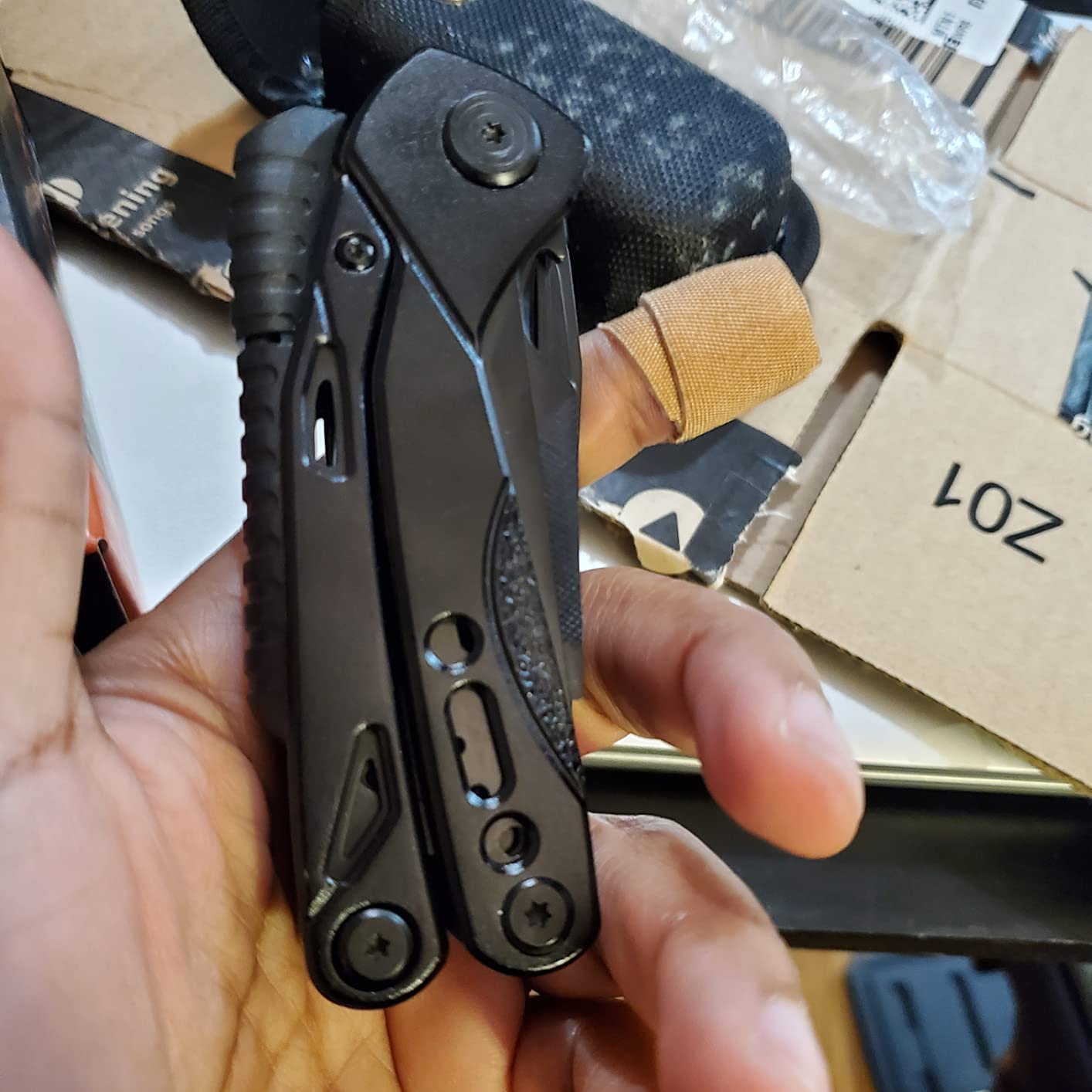 12 in 1 Hammer Multitool, Stocking Stuffers for Adults, Mens Gifts for Christmas, White Elephant Gifts for Adults, Christmas Gifts for Men, Dad, Him, Grandpa, Husband, Boyfriend Customer Review 12 in 1 Hammer Multitool, Stocking Stuffers for Adults, Mens Gifts for Christmas, White Elephant Gifts for Adults, Christmas Gifts for Men, Dad, Him, Grandpa, Husband, Boyfriend - Customer Photo 5