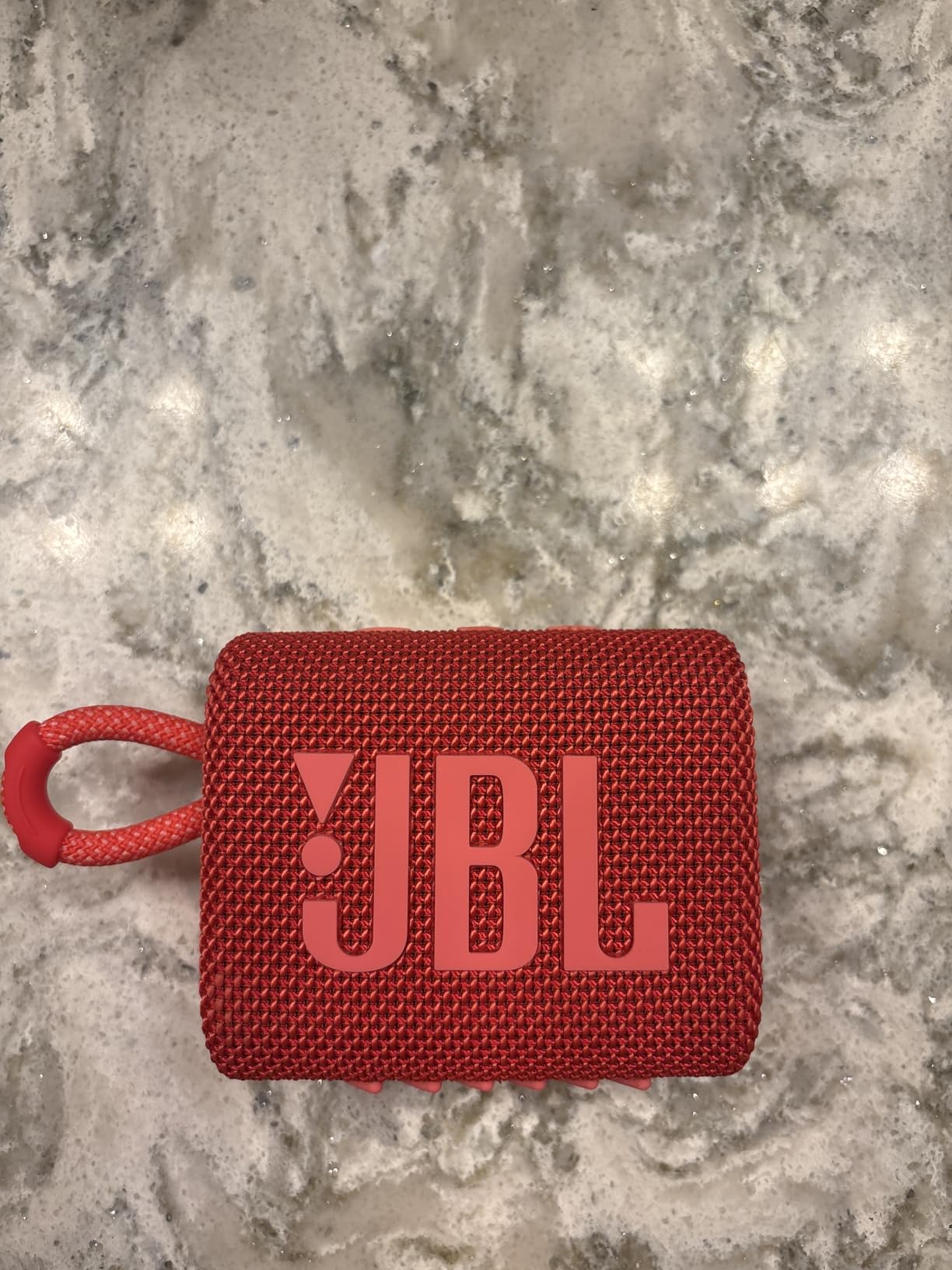 JBL Go 3 - Portable Mini Bluetooth Speaker, big audio and punchy bass, IP67 waterproof and dustproof, 5 hours of playtime, speaker for home, outdoor and travel (Black) - Customer Photo 1