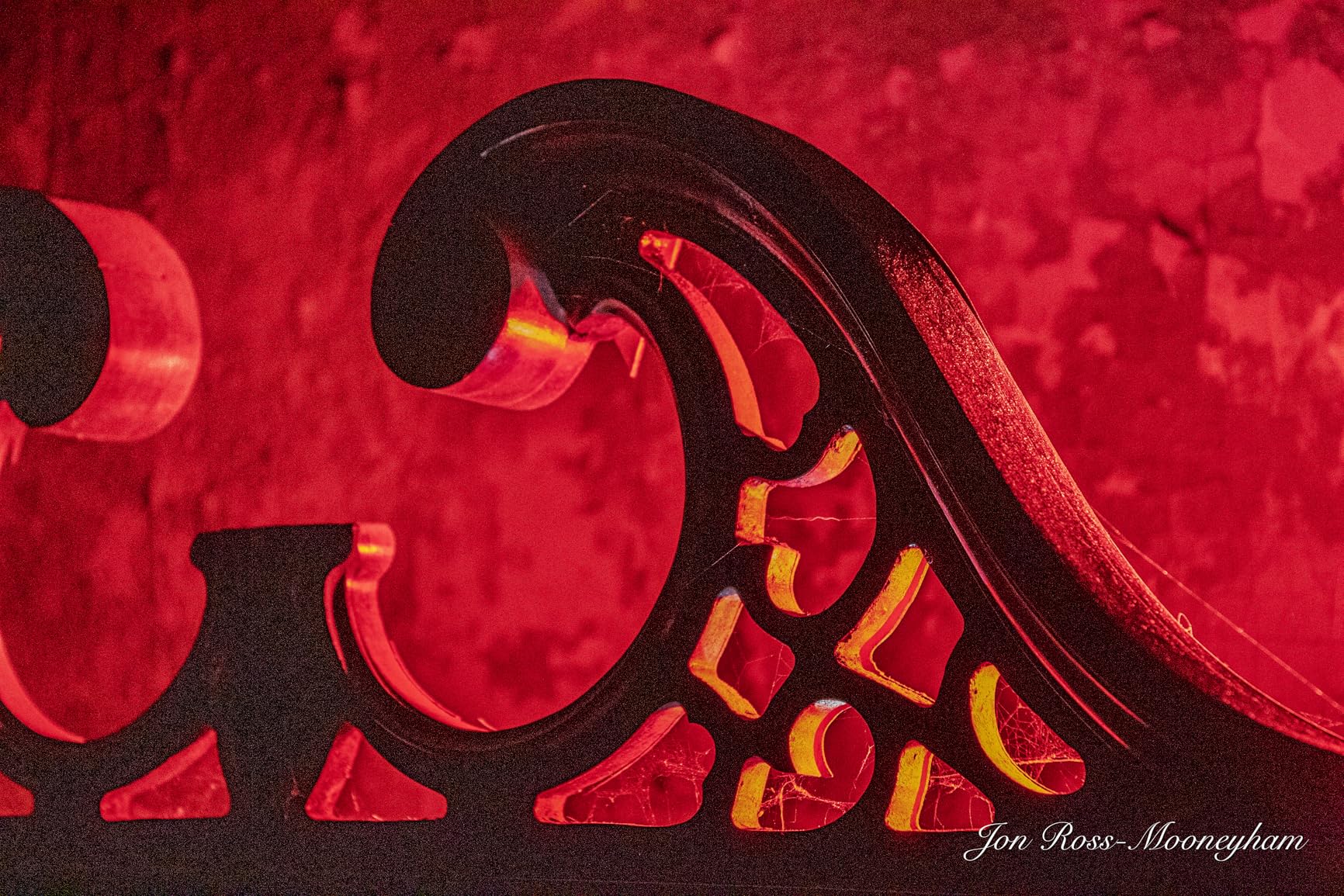 ULANZI VL49 RGB Video Lights, LED Camera Light 360° Full Color Portable Photography Lighting w 3 Cold Shoe, 2000mAh Rechargeable CRI 95+ 2500-9000K Dimmable Panel Lamp Support Magnetic Attraction - Customer Photo 1