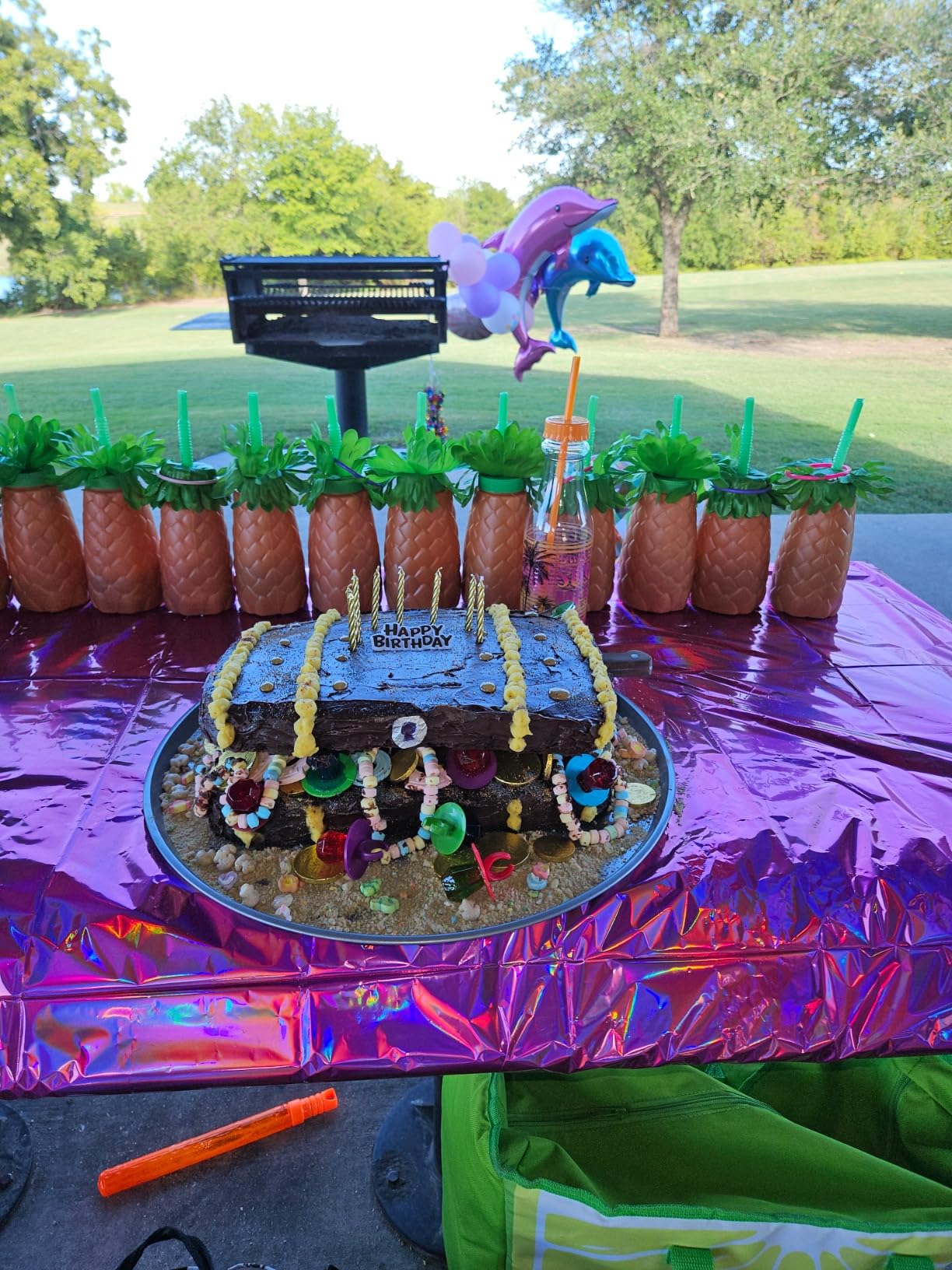 The Dreidel Company Hanukkah Chocolate Gelt, 6-Pack Mesh Bags 24 Total Coins of Milk Chocolate Coins, Kosher Certified Dairy Dreidel and Menorah Design - Customer Photo 1